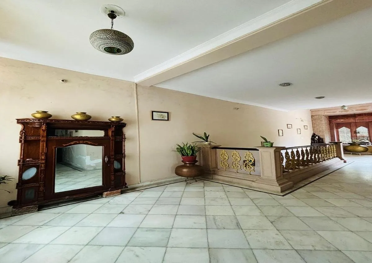 Lobby or reception in HOTEL KARAN VILLAS