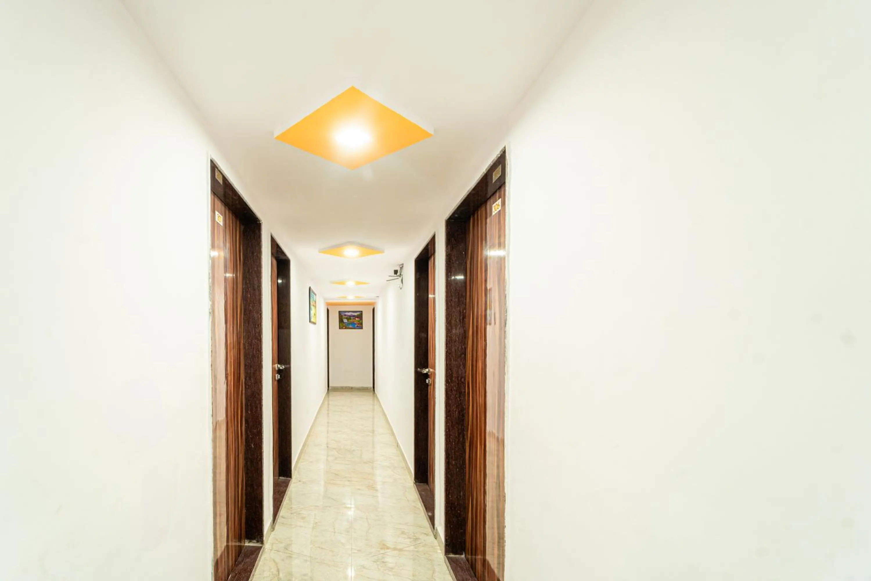 Lobby or reception in Itsy Hotels Anand Executive, Near Amanora