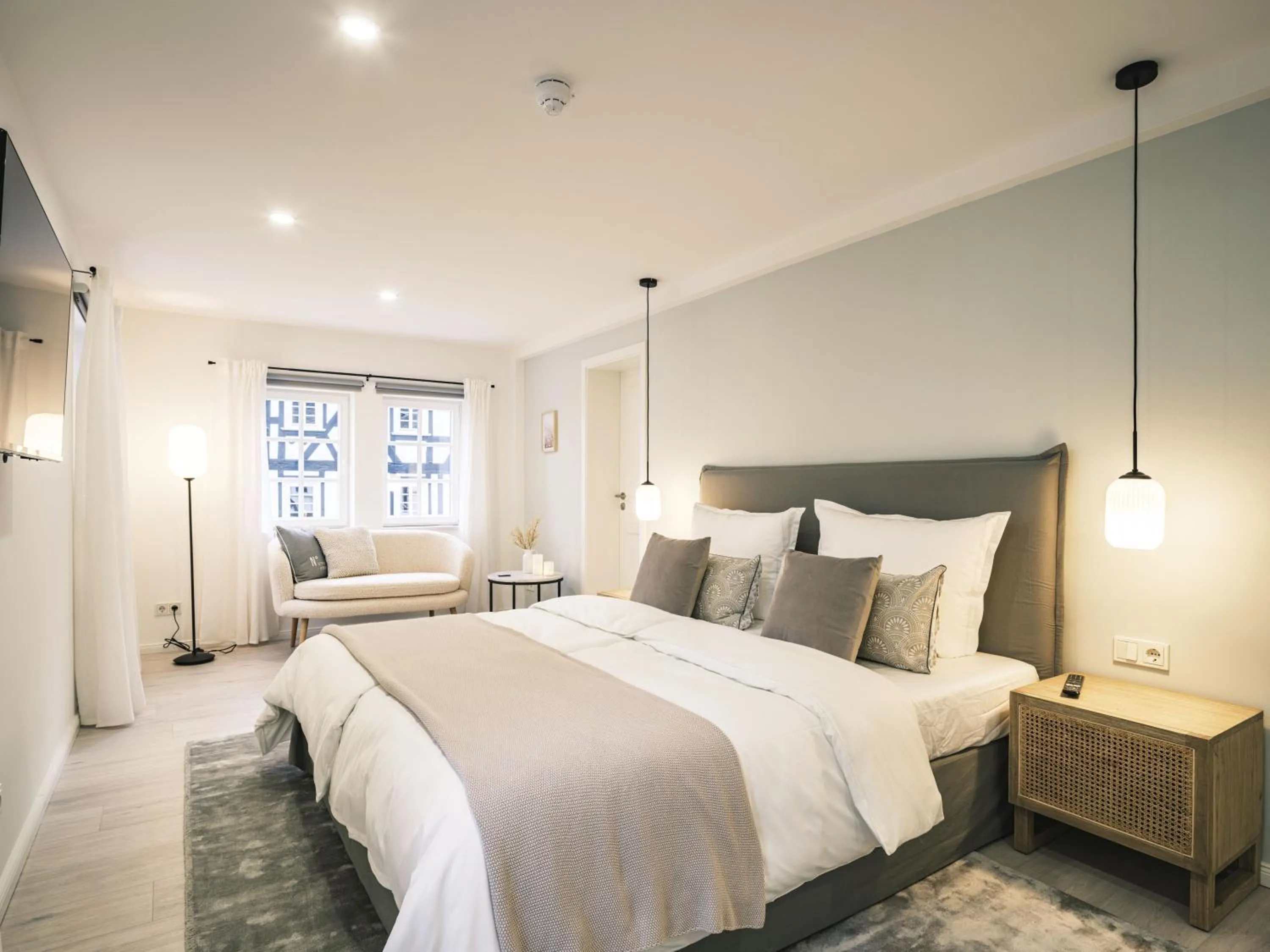 Photo of the whole room, Bed in Flecker Hotel