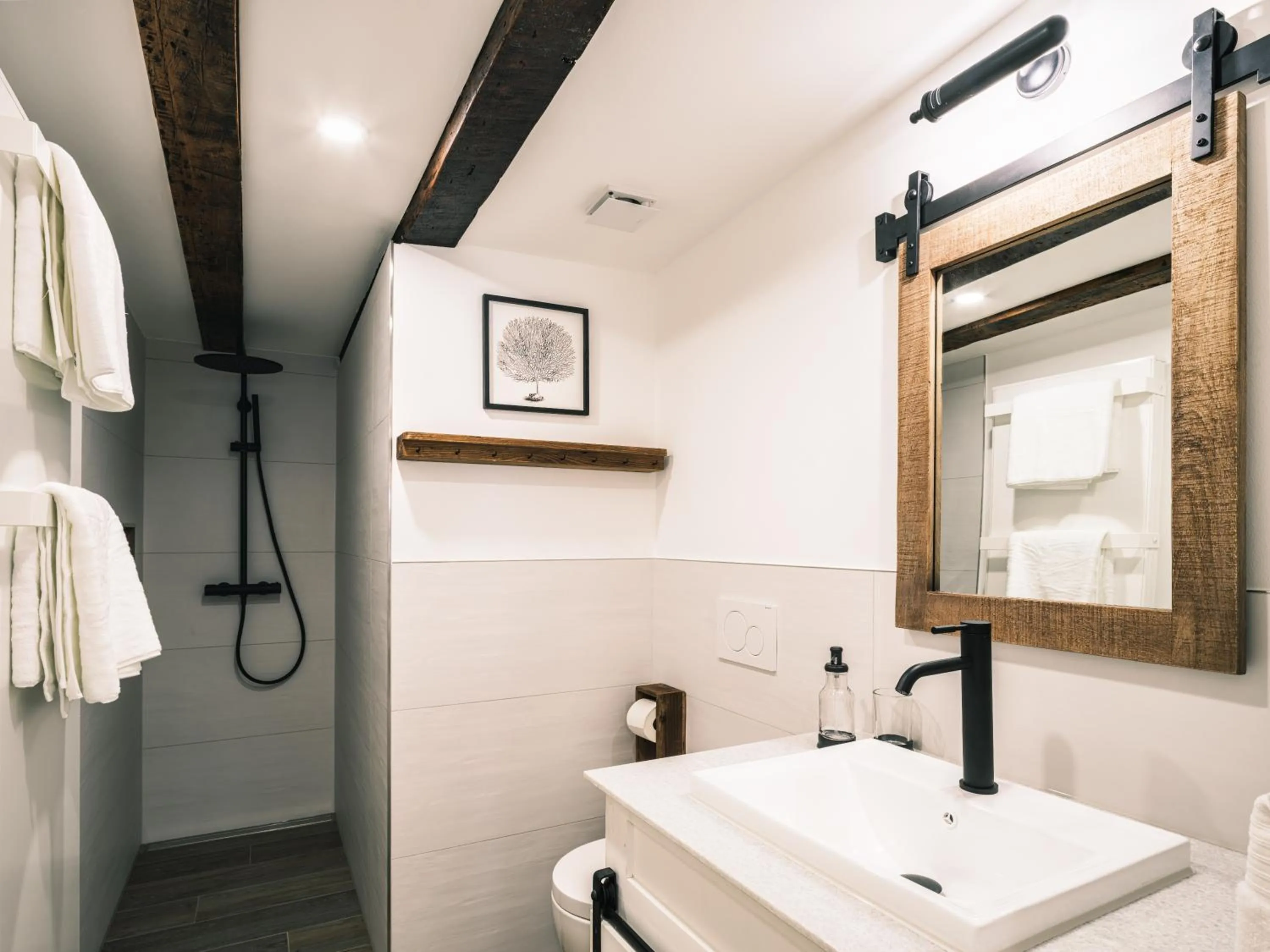 Bathroom in Flecker Hotel