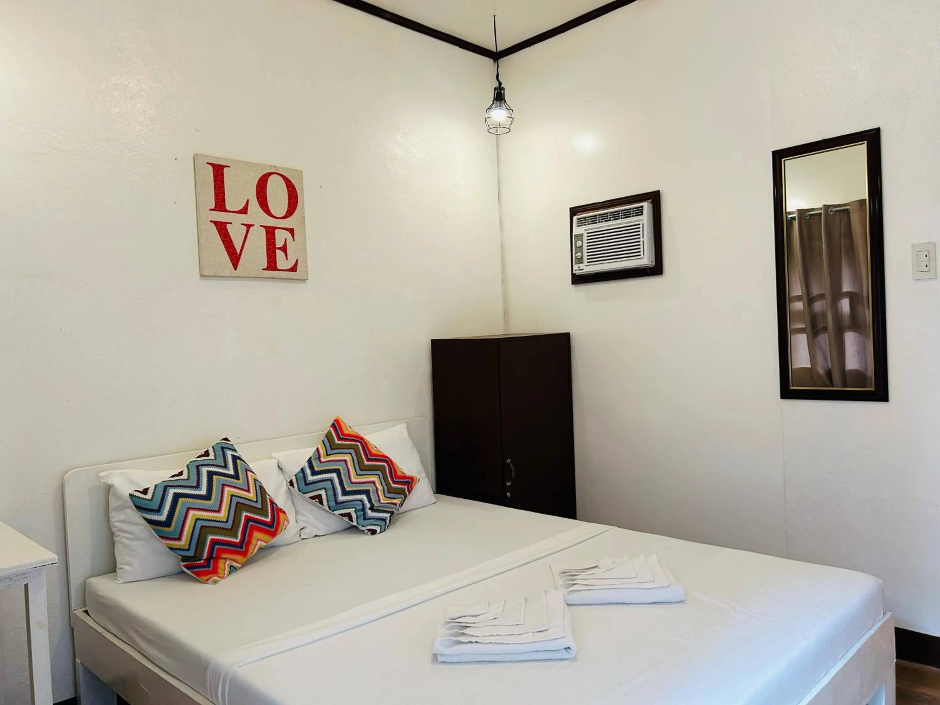 Bed in Anaya Inn and Restobar