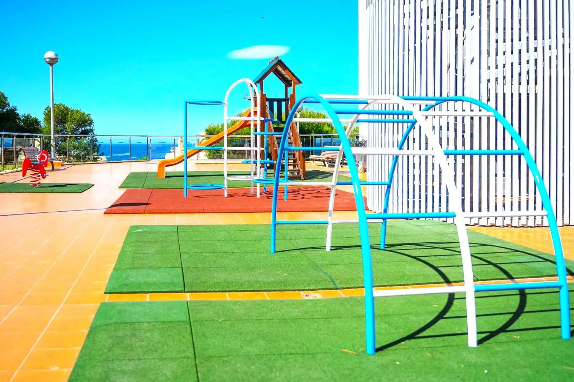 Property building in NEW TORRASSA Planet Costa Dorada