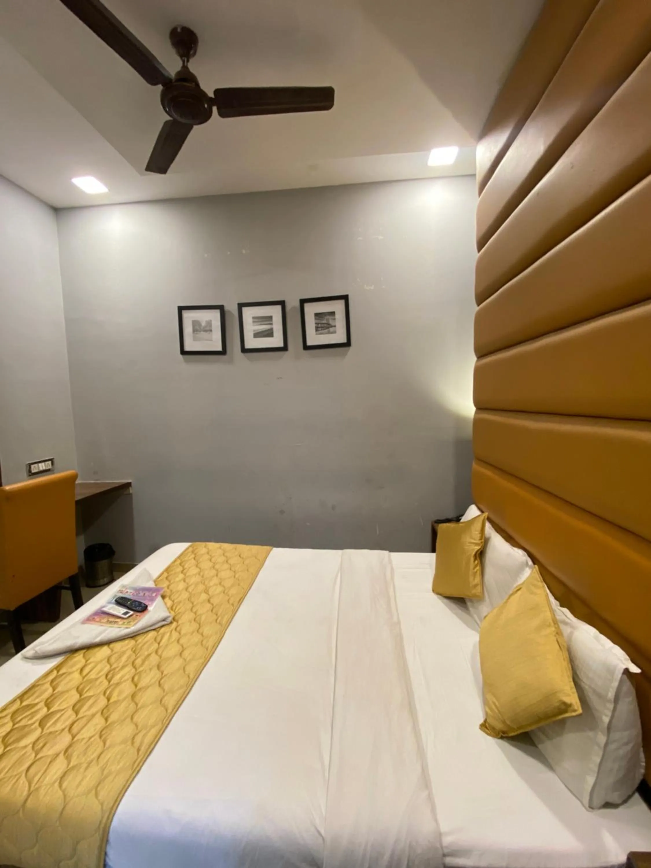 View (from property/room), Bed in Hotel Blue Wellington - Near Mumbai Airport