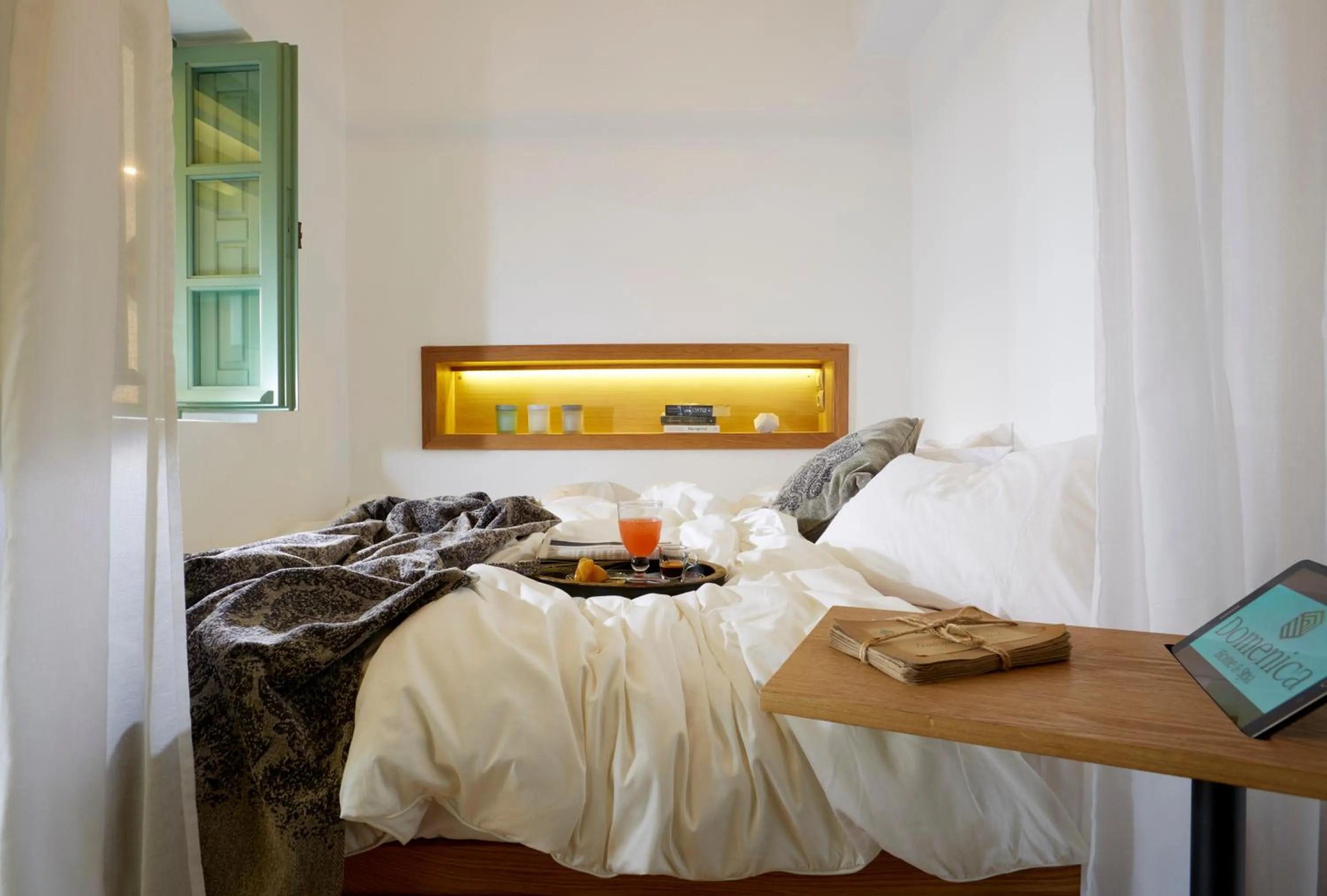 Bed in Yellow Orchid Cycladic House