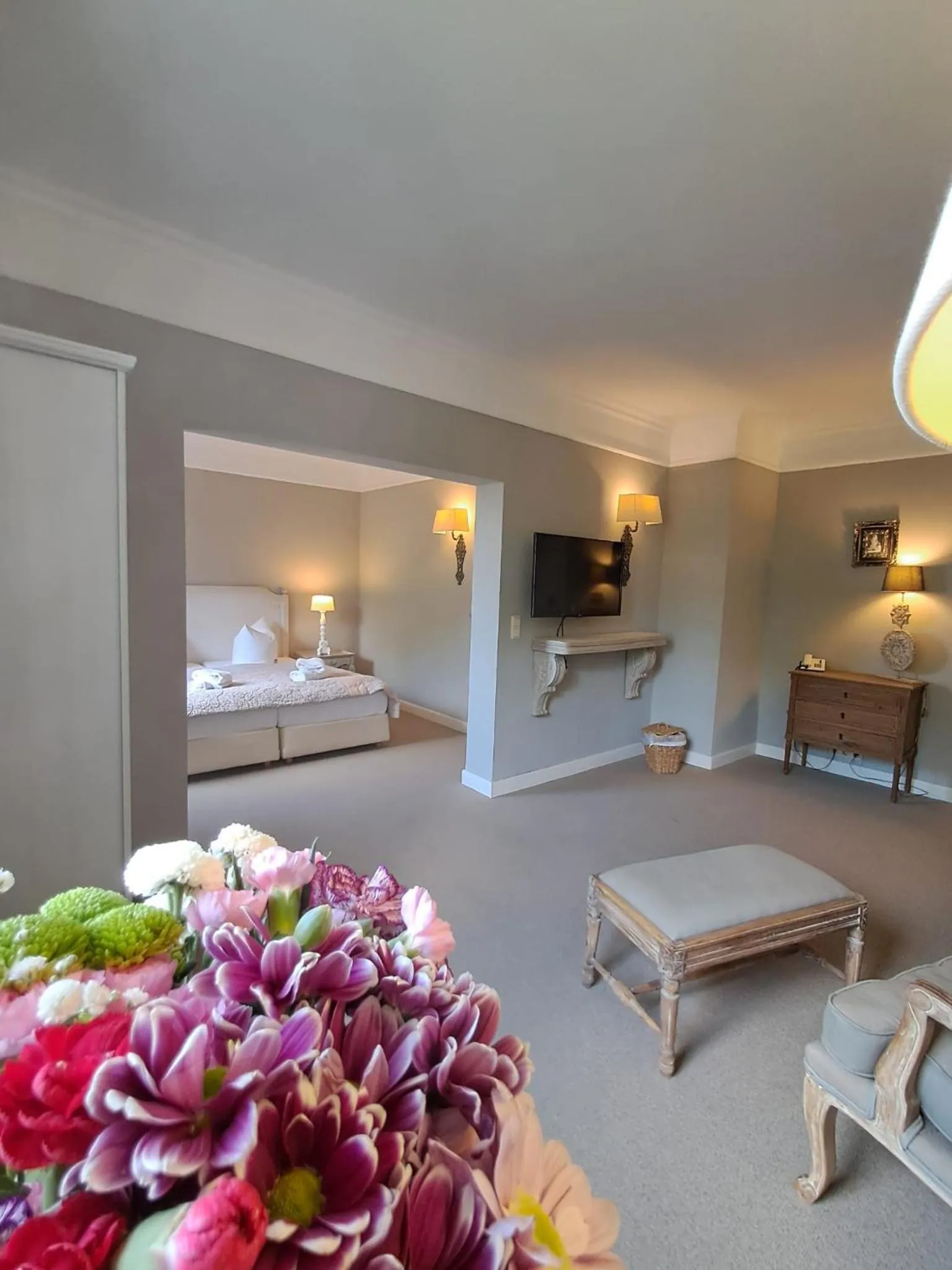 Photo of the whole room, Bed in Schloss Krugsdorf Golf & Hotel