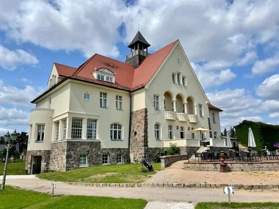 Property building in Schloss Krugsdorf Golf & Hotel