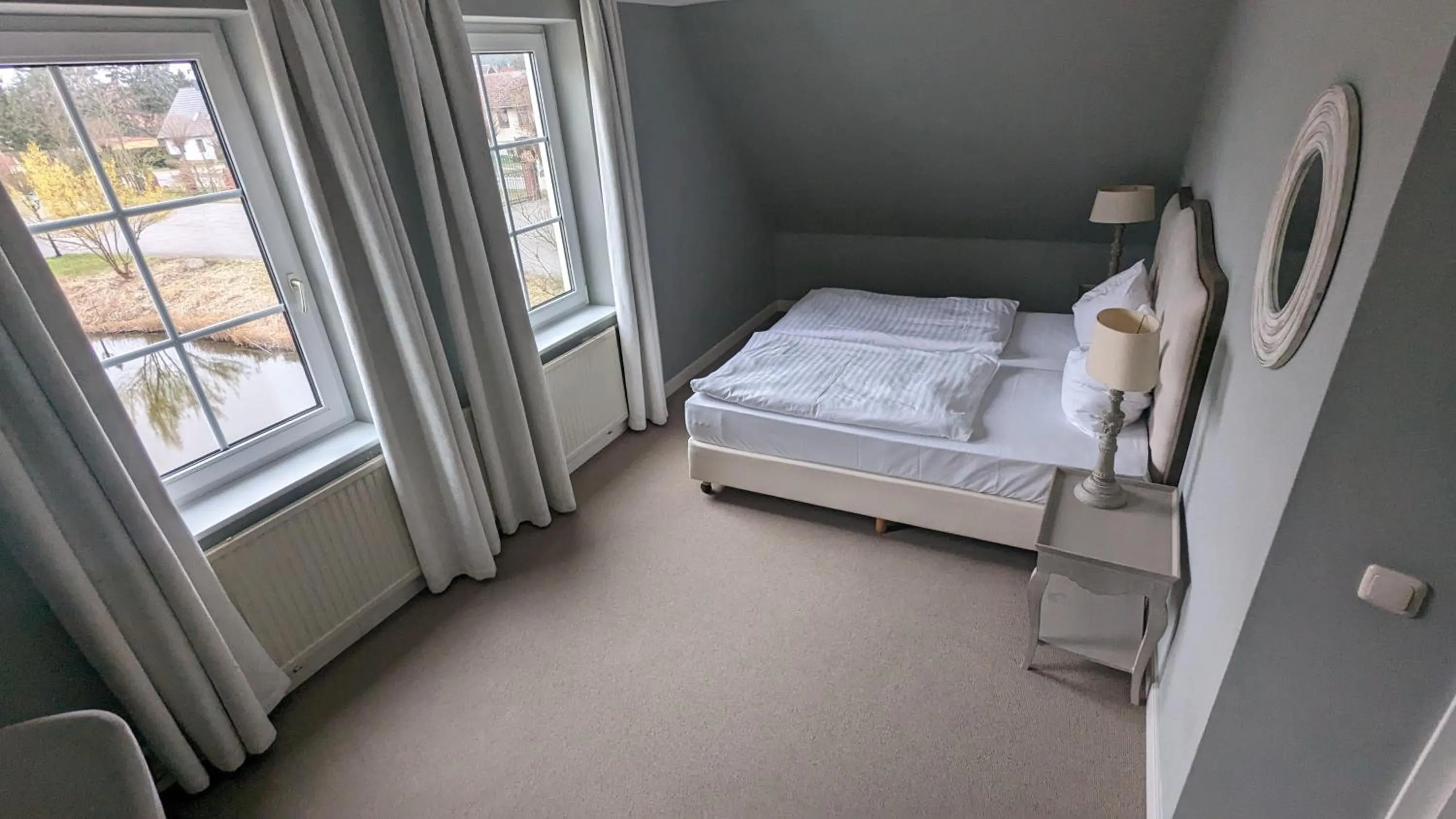 Photo of the whole room, Bed in Schloss Krugsdorf Golf & Hotel