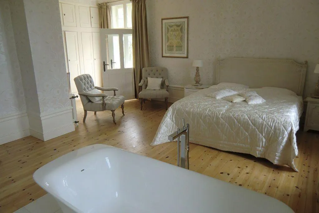 Photo of the whole room, Bed in Schloss Krugsdorf Golf & Hotel