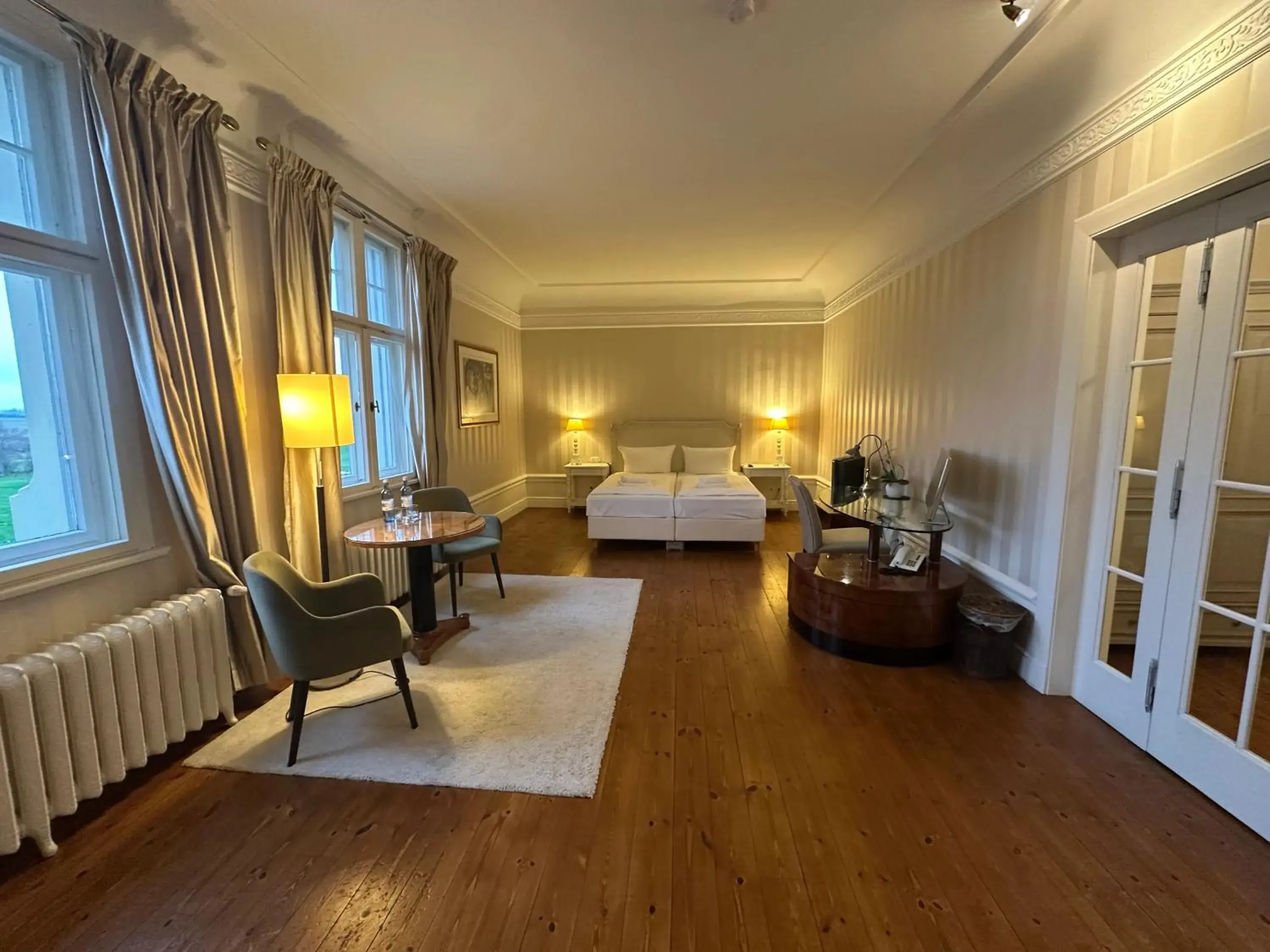 Junior Suite with Park View - single occupancy in Schloss Krugsdorf Golf & Hotel Junior Suite with Park View - single occupancy in Schloss Krugsdorf Golf & Hotel