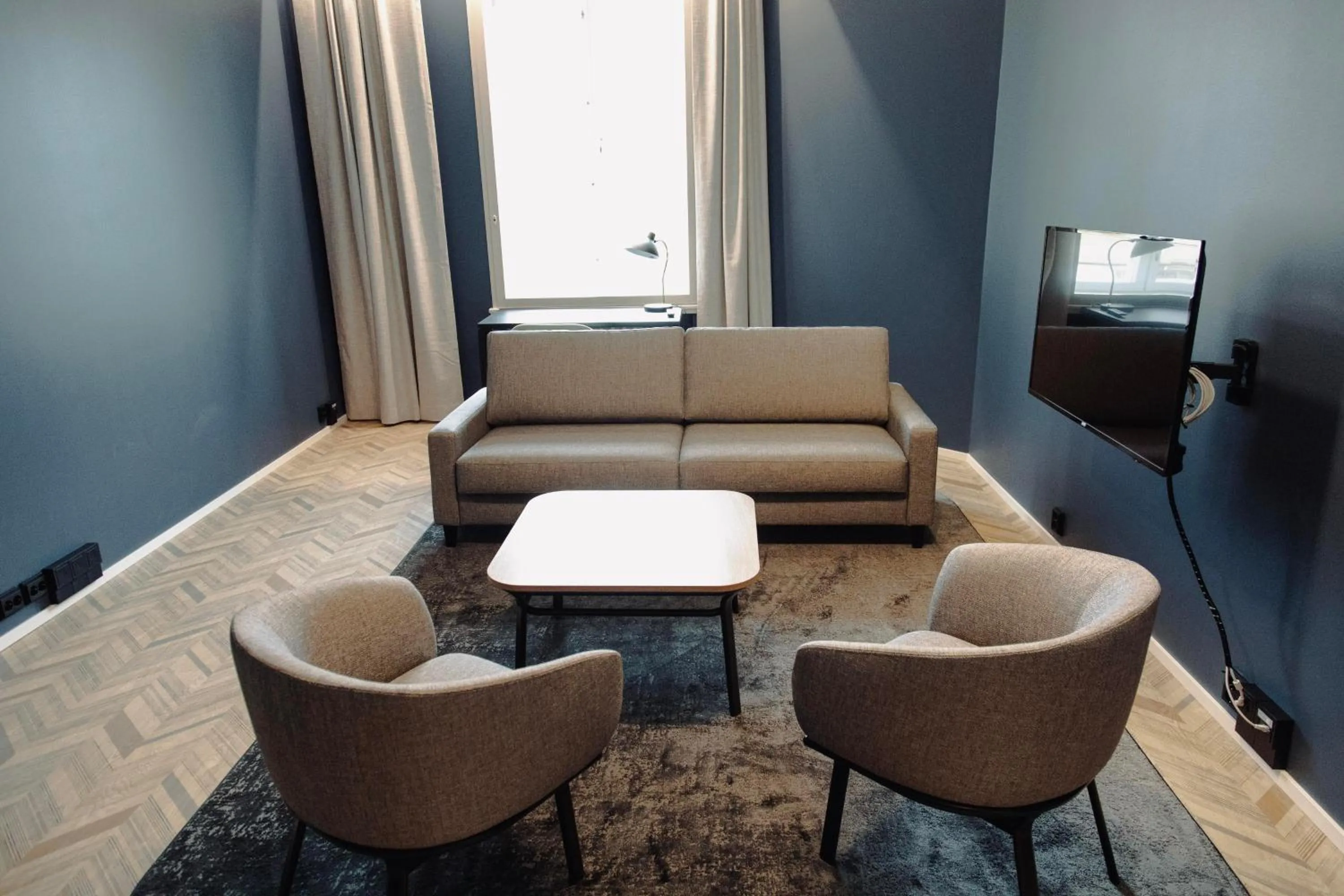 Ineon Hotel