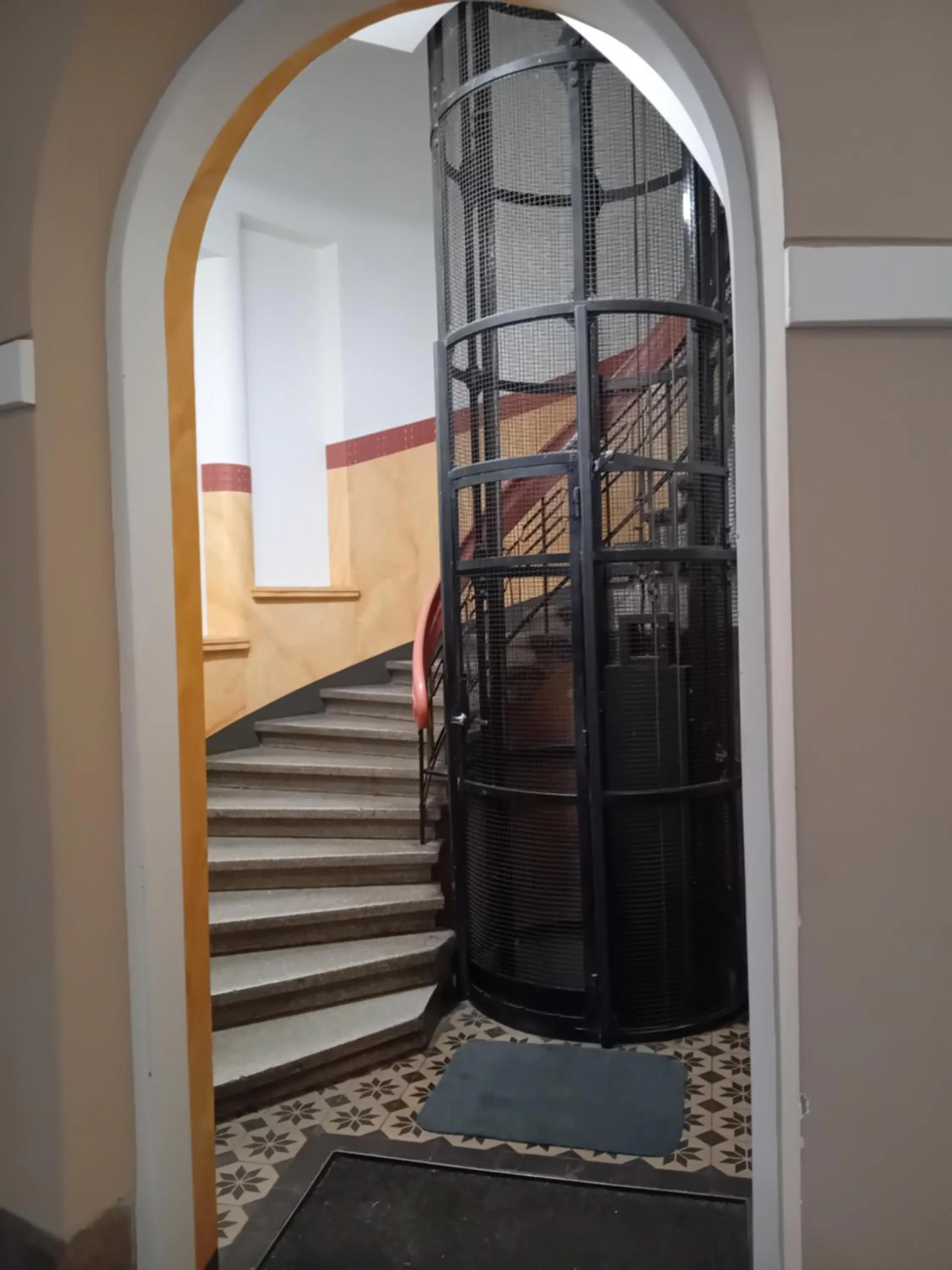 Facade/entrance in Ineon Hotel