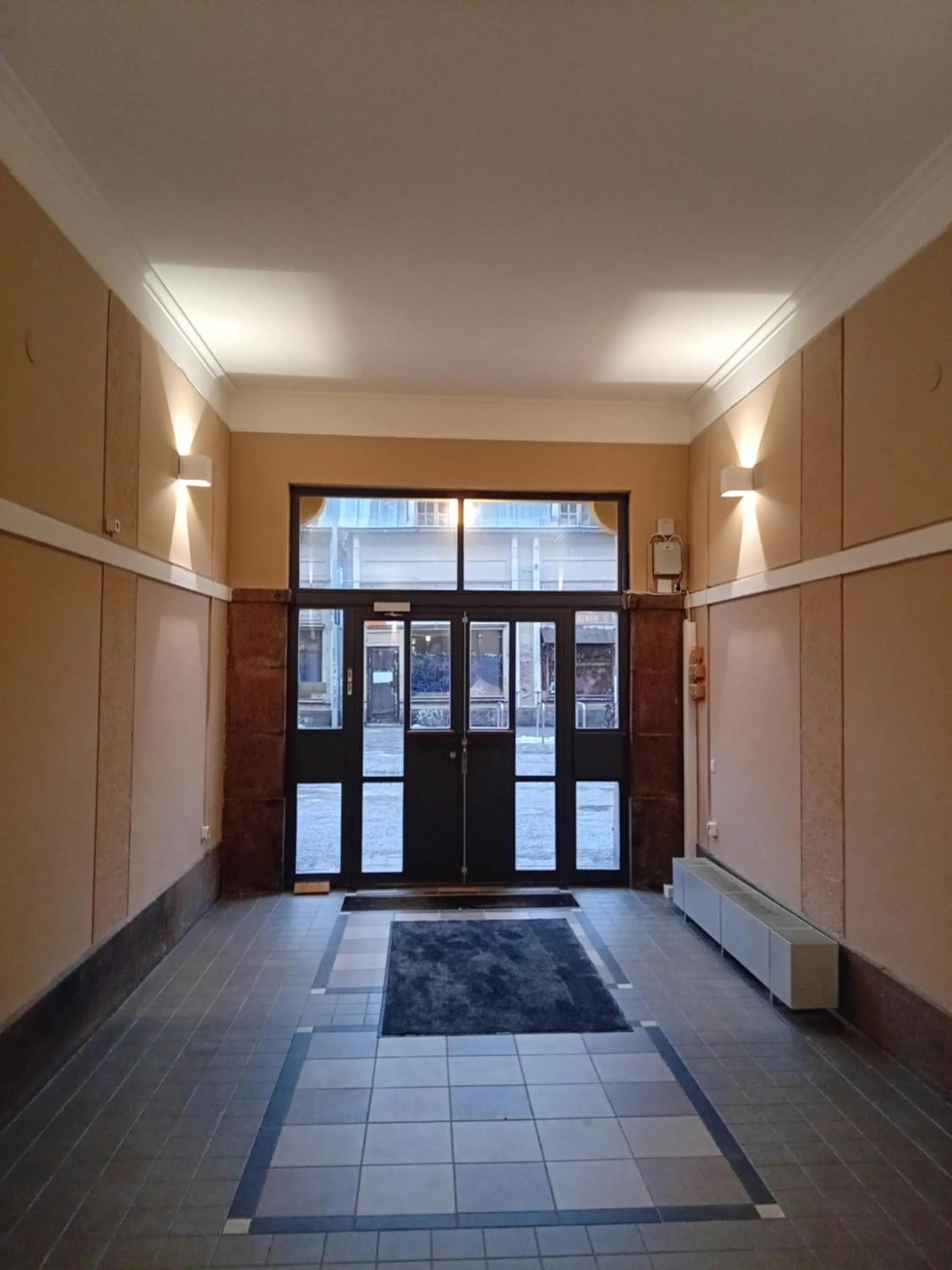 Facade/entrance in Ineon Hotel