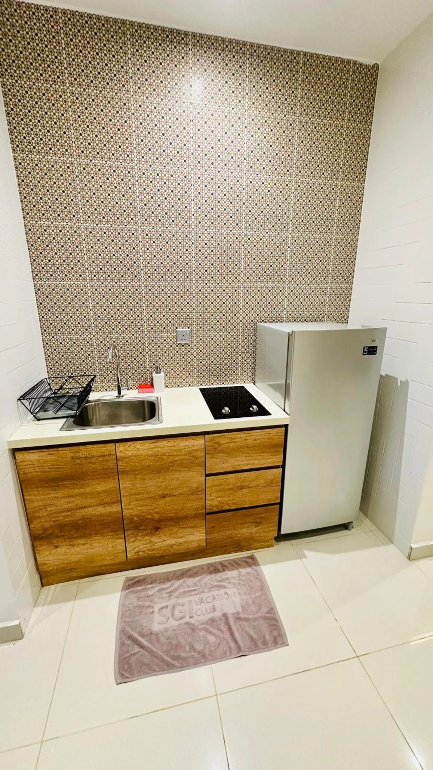 Kitchen or kitchenette in SGI Vacation Club Villa @ Damai Laut Holiday Resort