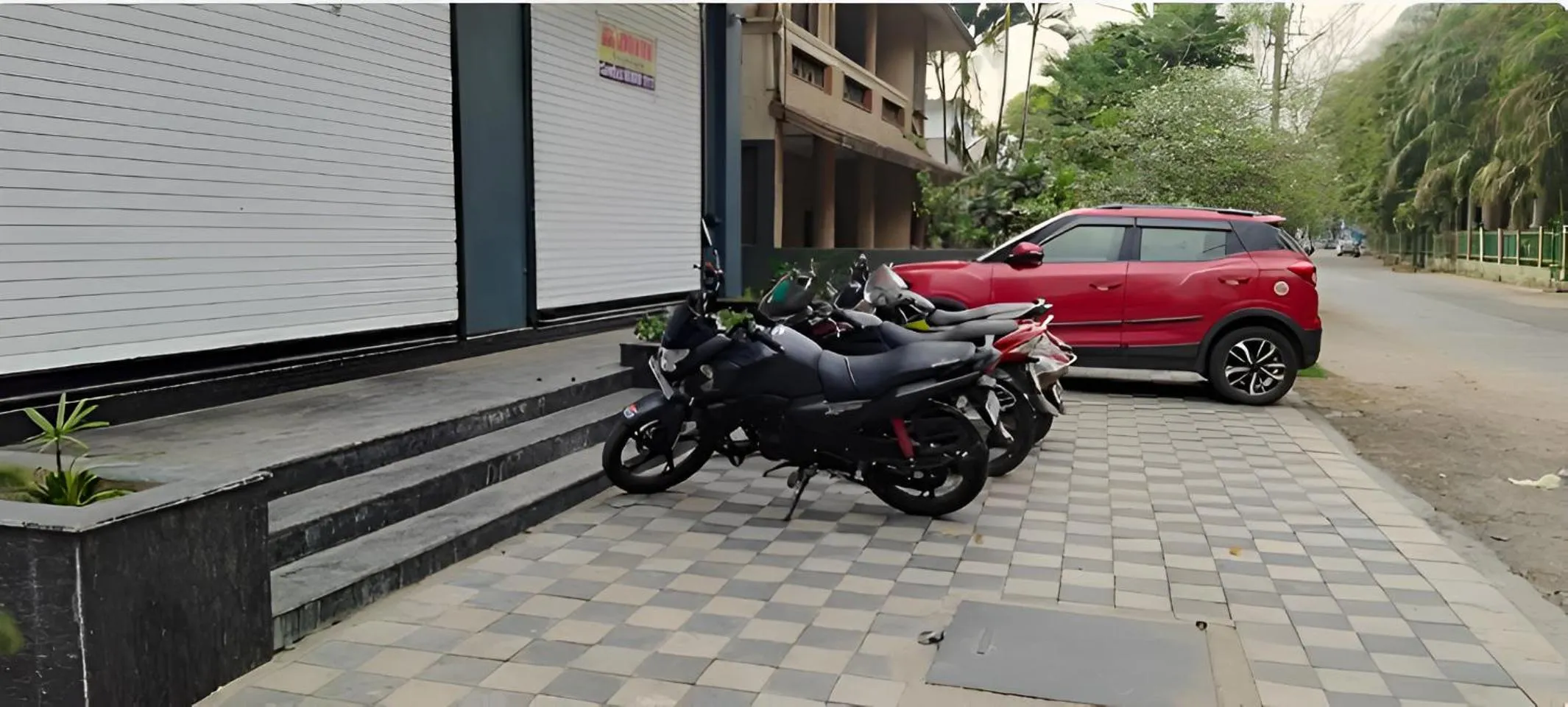 Parking in Treebo Pure Earth Stay, Vijay Nagar