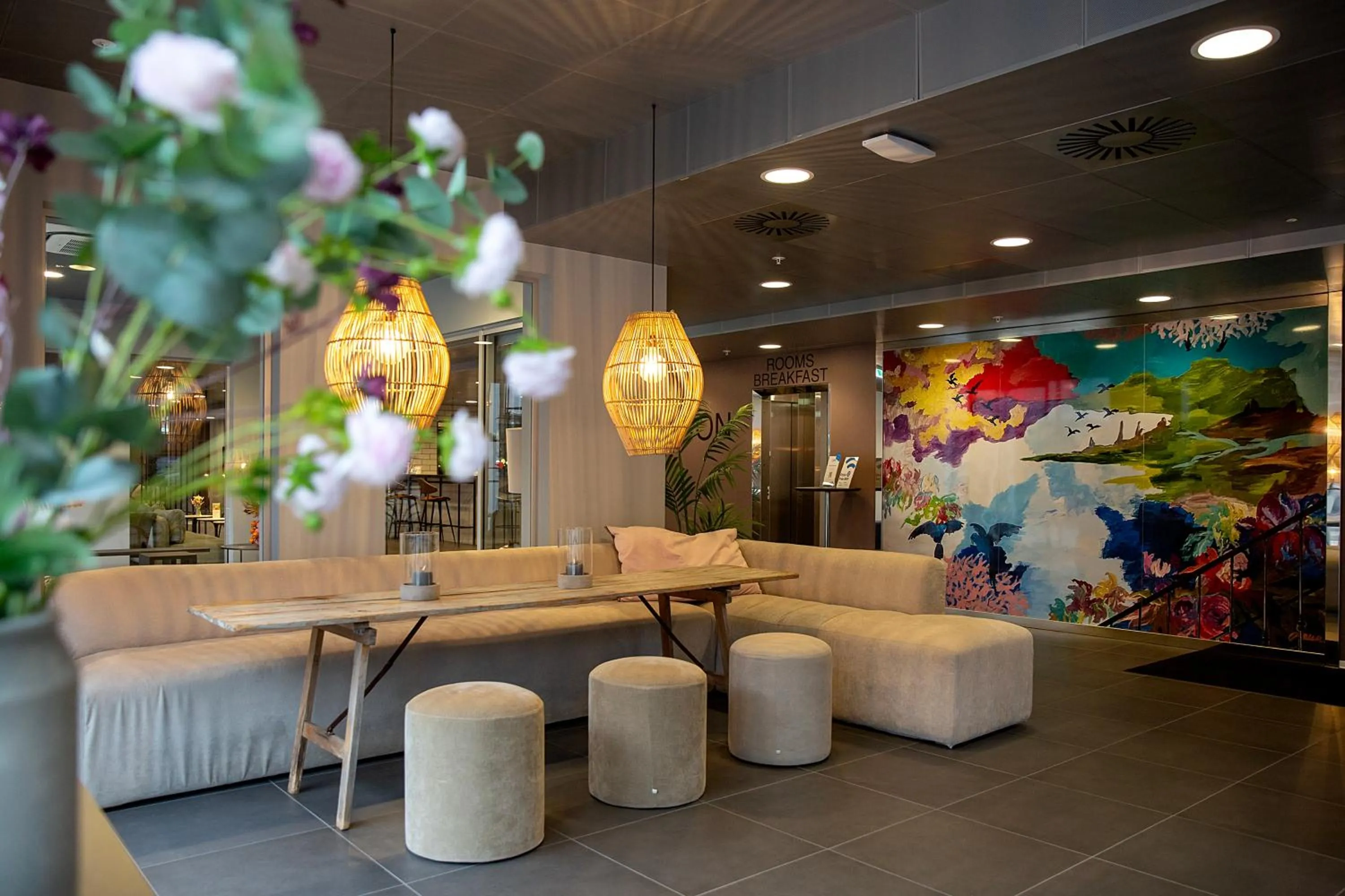 Communal lounge/ TV room in Cabinn Plus Esbjerg