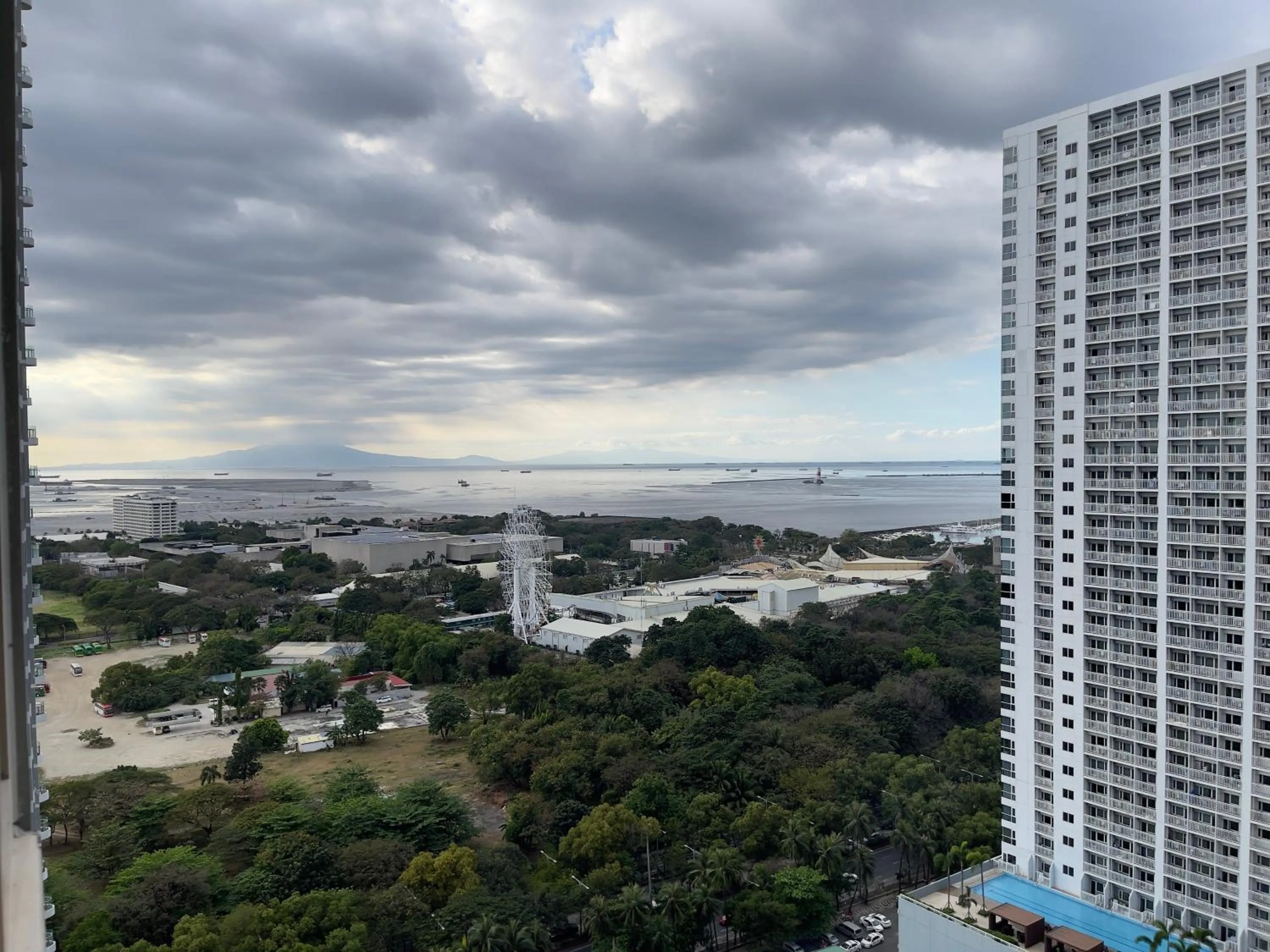 Sea view in SMDC Coast Residences