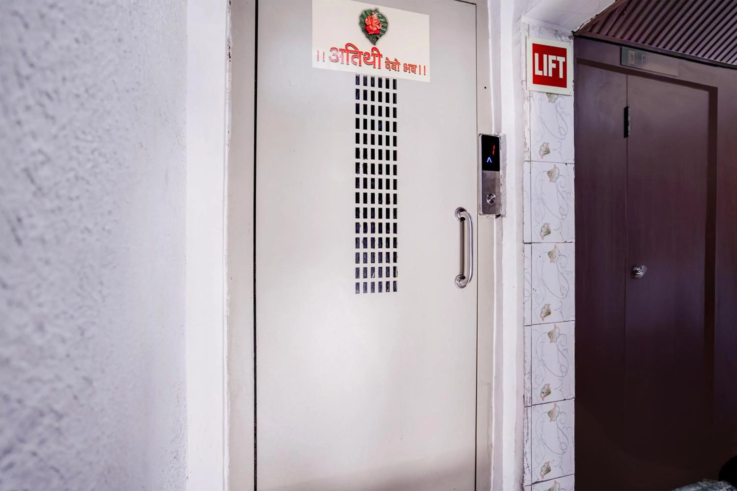 Lobby or reception in Collection O Sector 5 Sanpada Formerly Opal Comforts