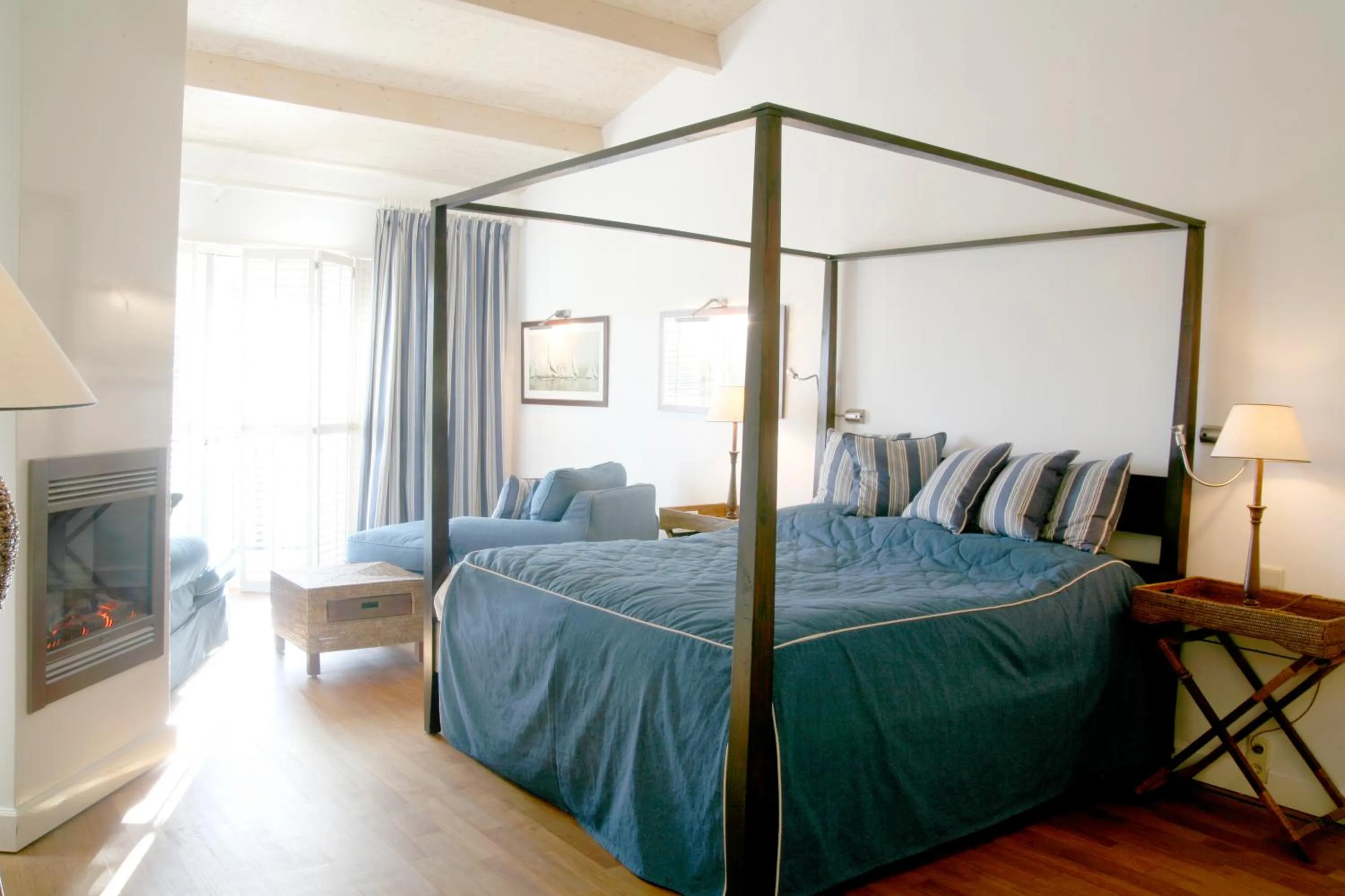 Bedroom, Bed in Restaurant Hotel Merlet