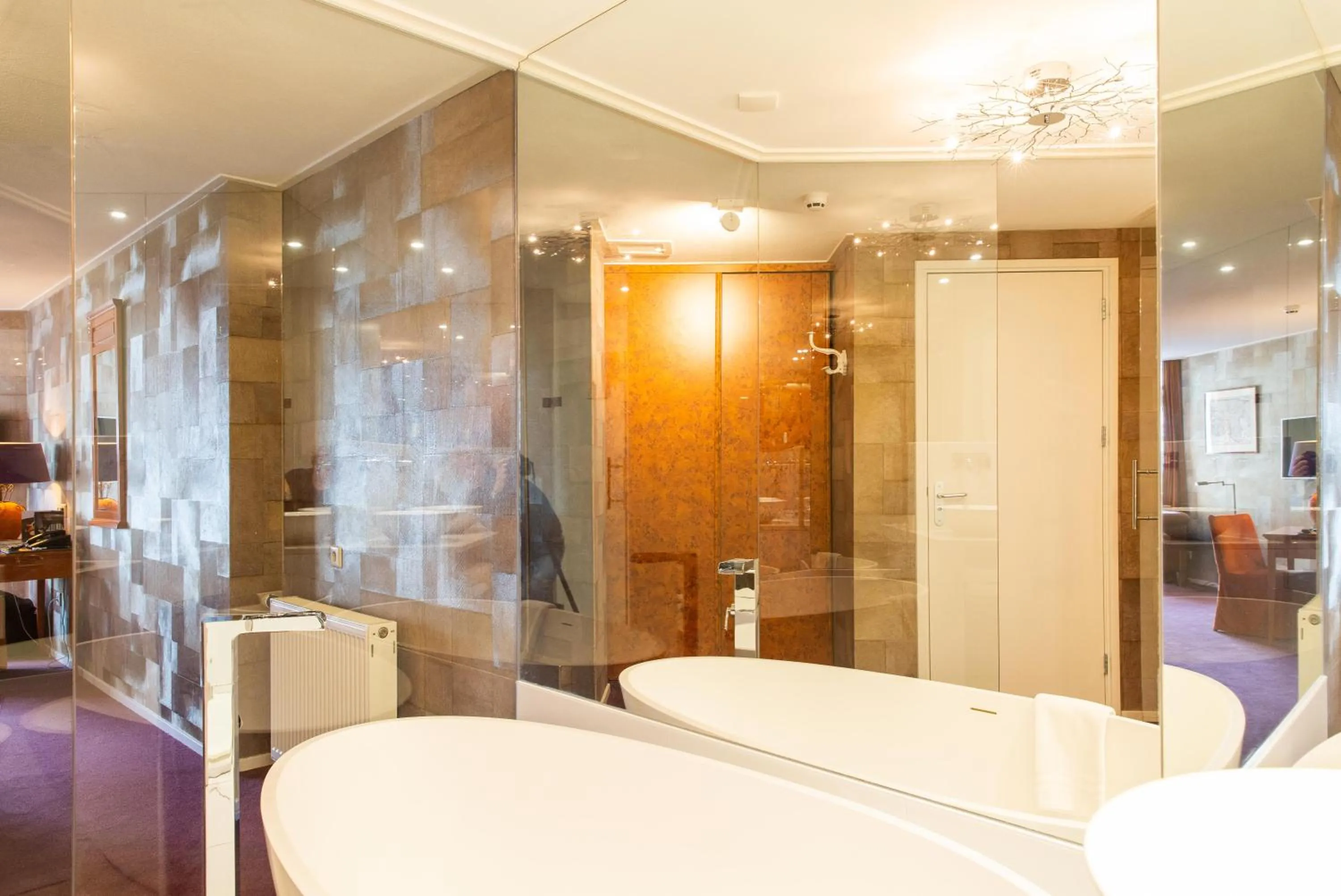 Bathroom in Restaurant Hotel Merlet