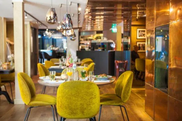 Restaurant/places to eat in Restaurant Hotel Merlet