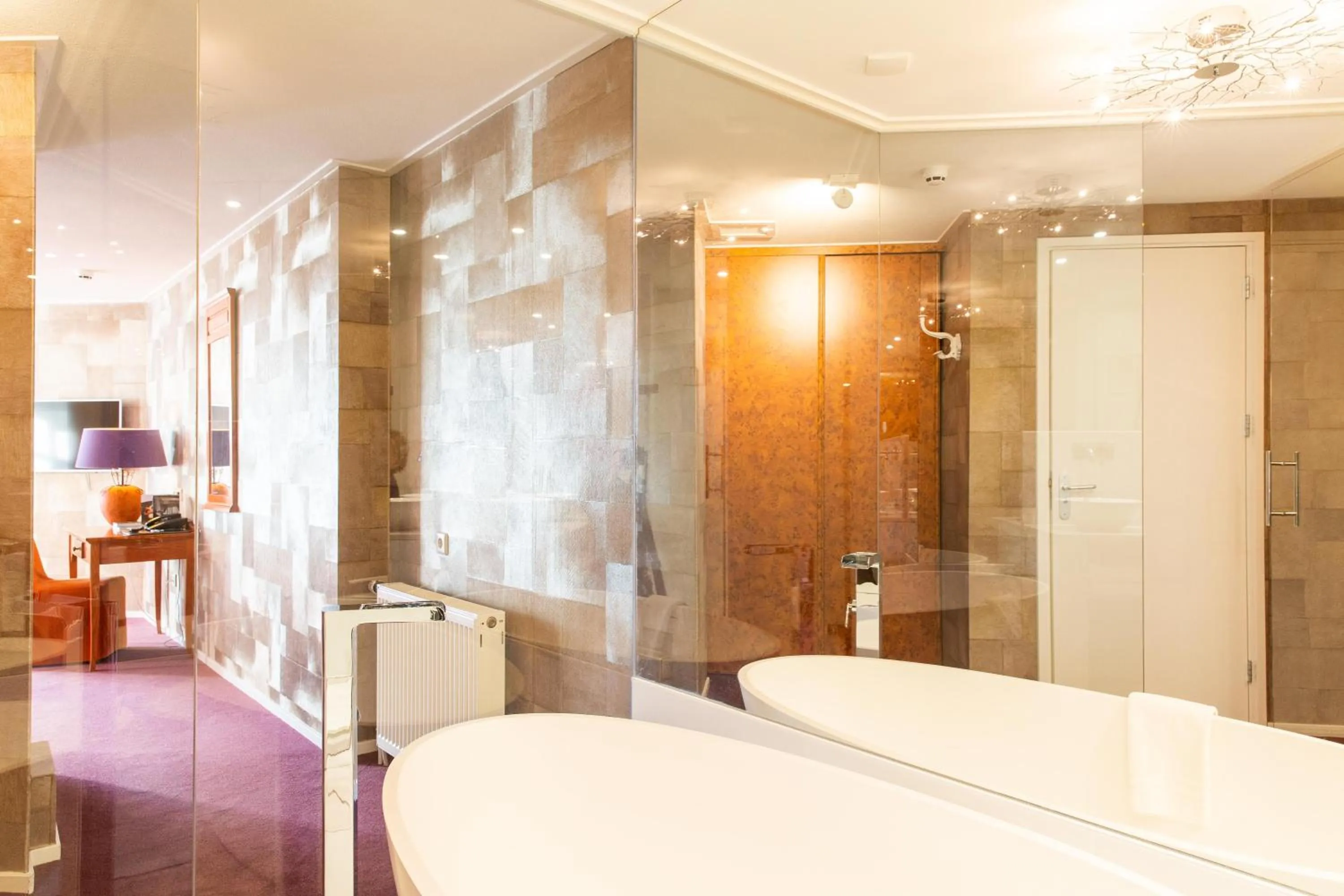 Bath in Restaurant Hotel Merlet