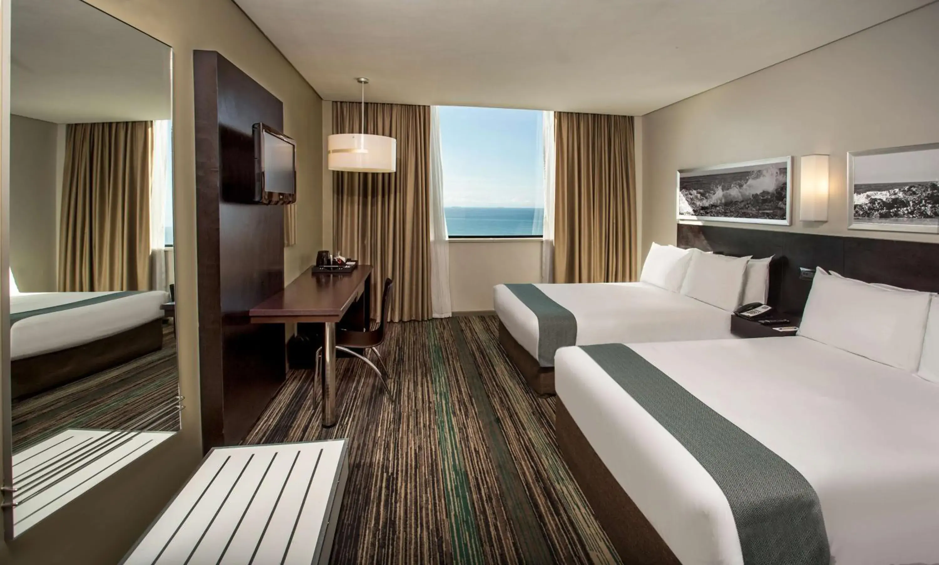 Bed in Garden Court Kings Beach Bed in Garden Court Kings Beach