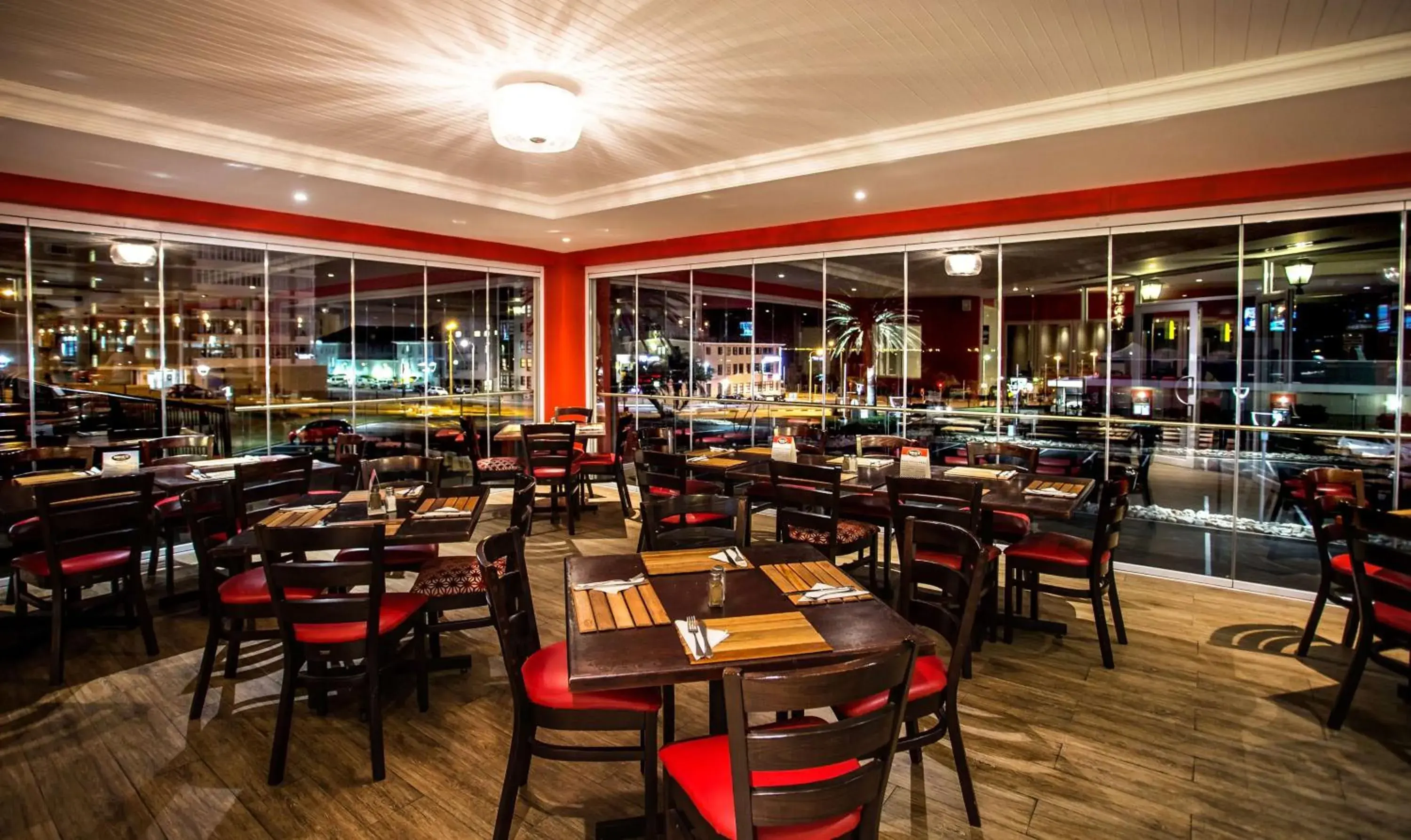 Restaurant/places to eat in Garden Court Kings Beach Restaurant/places to eat in Garden Court Kings Beach