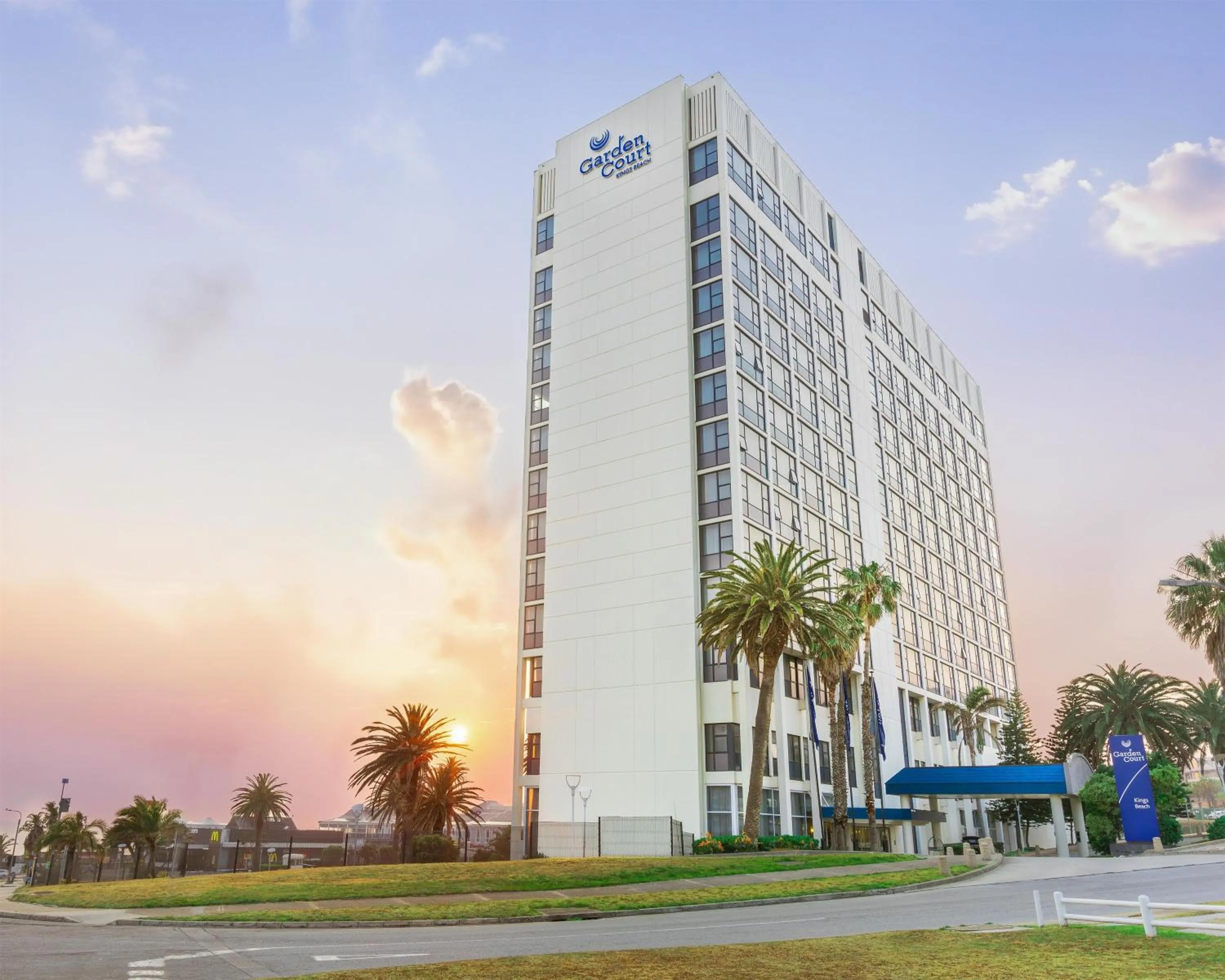 Property building in Garden Court Kings Beach