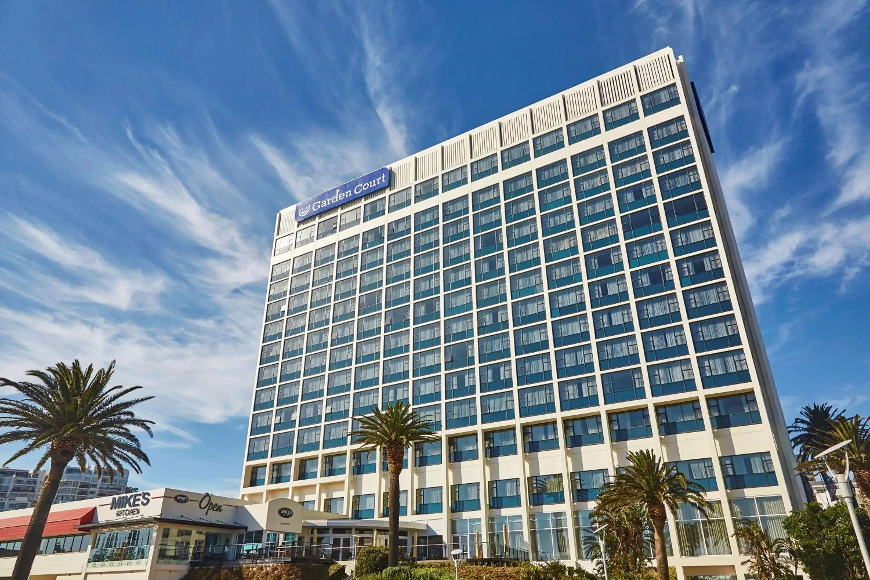 Property building in Garden Court Kings Beach Property building in Garden Court Kings Beach