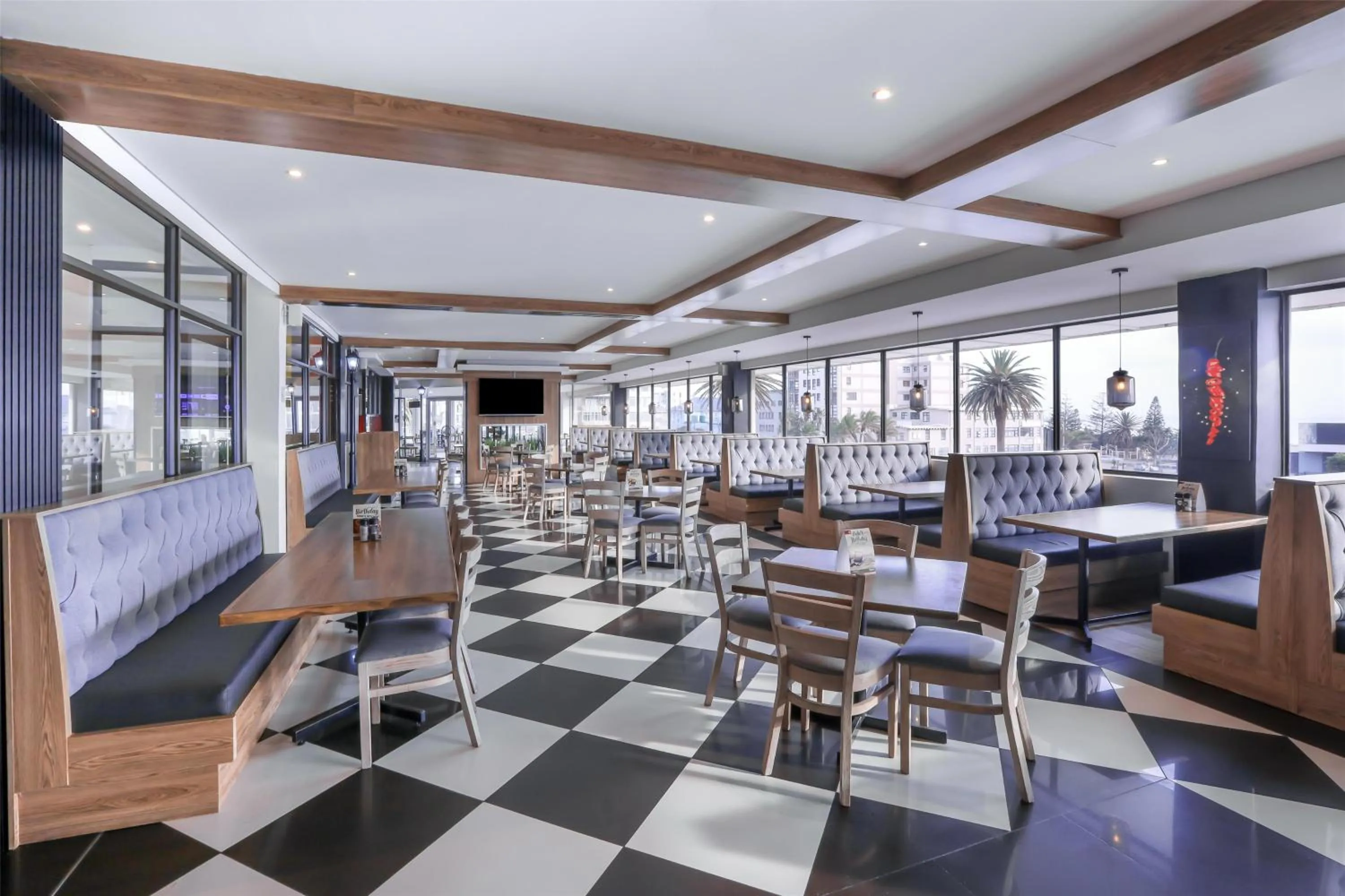 Restaurant/places to eat in Garden Court Kings Beach