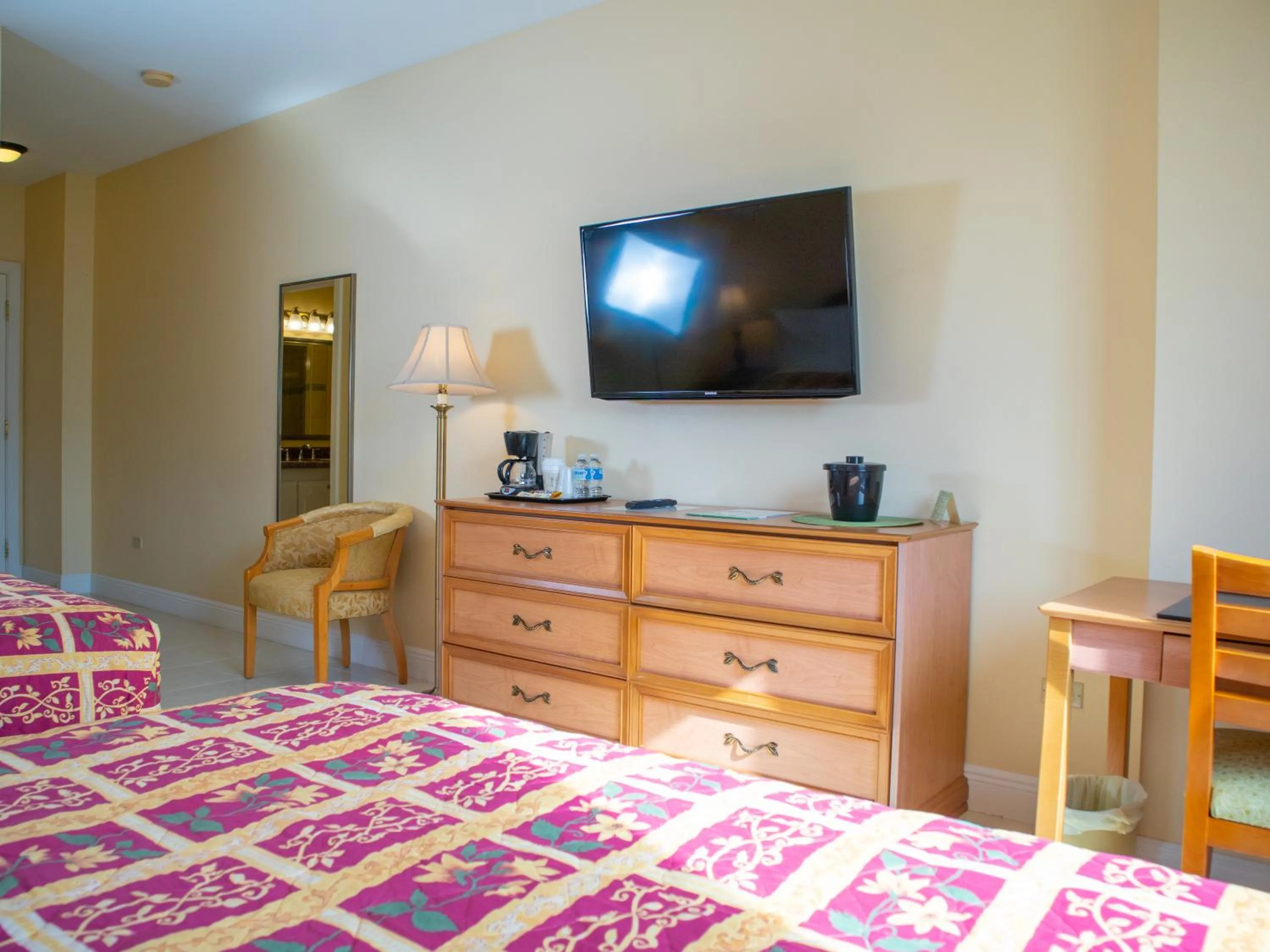 TV and multimedia, Bed in Princess Vegas Hotel & Casino