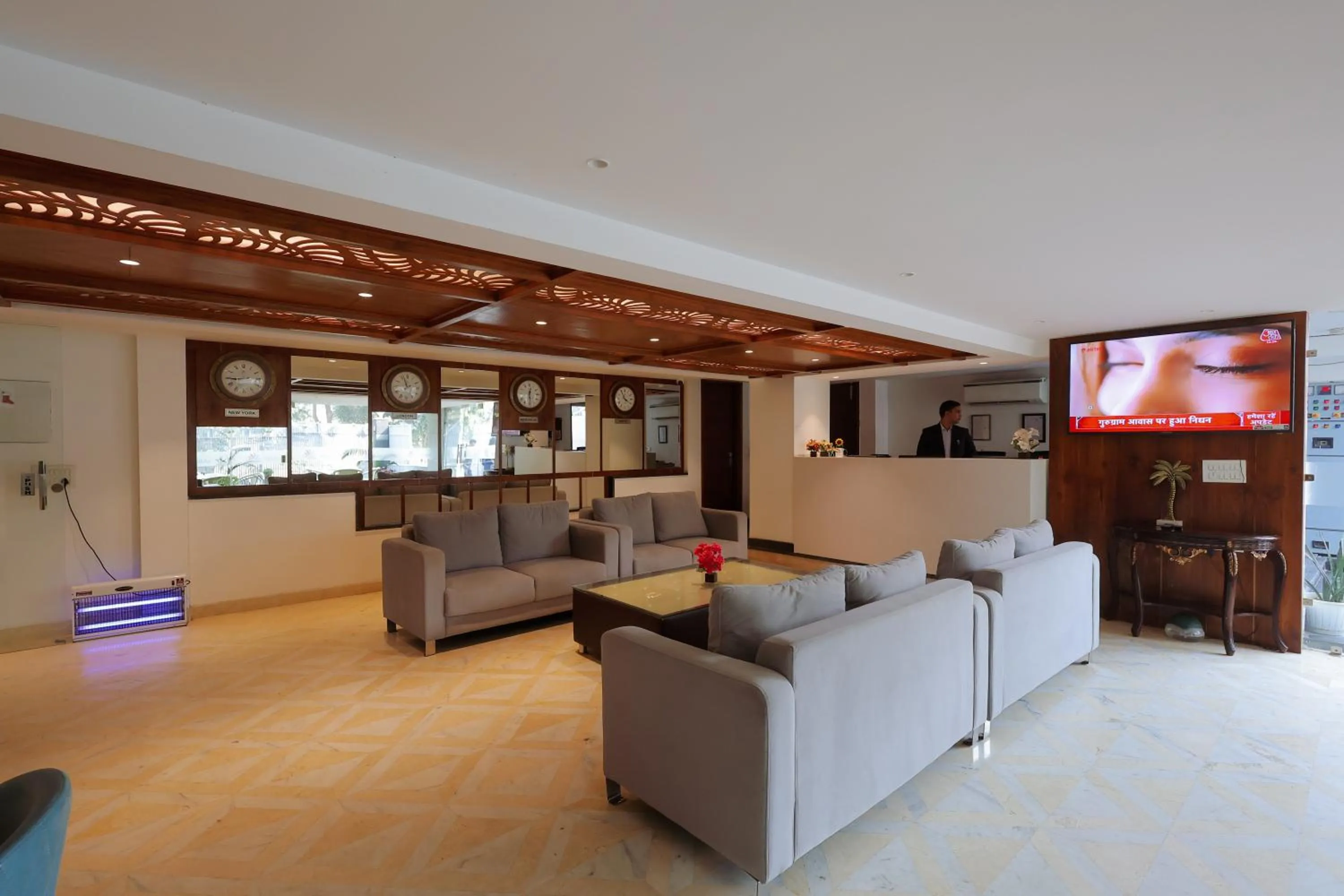 Lobby or reception in Nikko Premier - Near Medanta Hospital