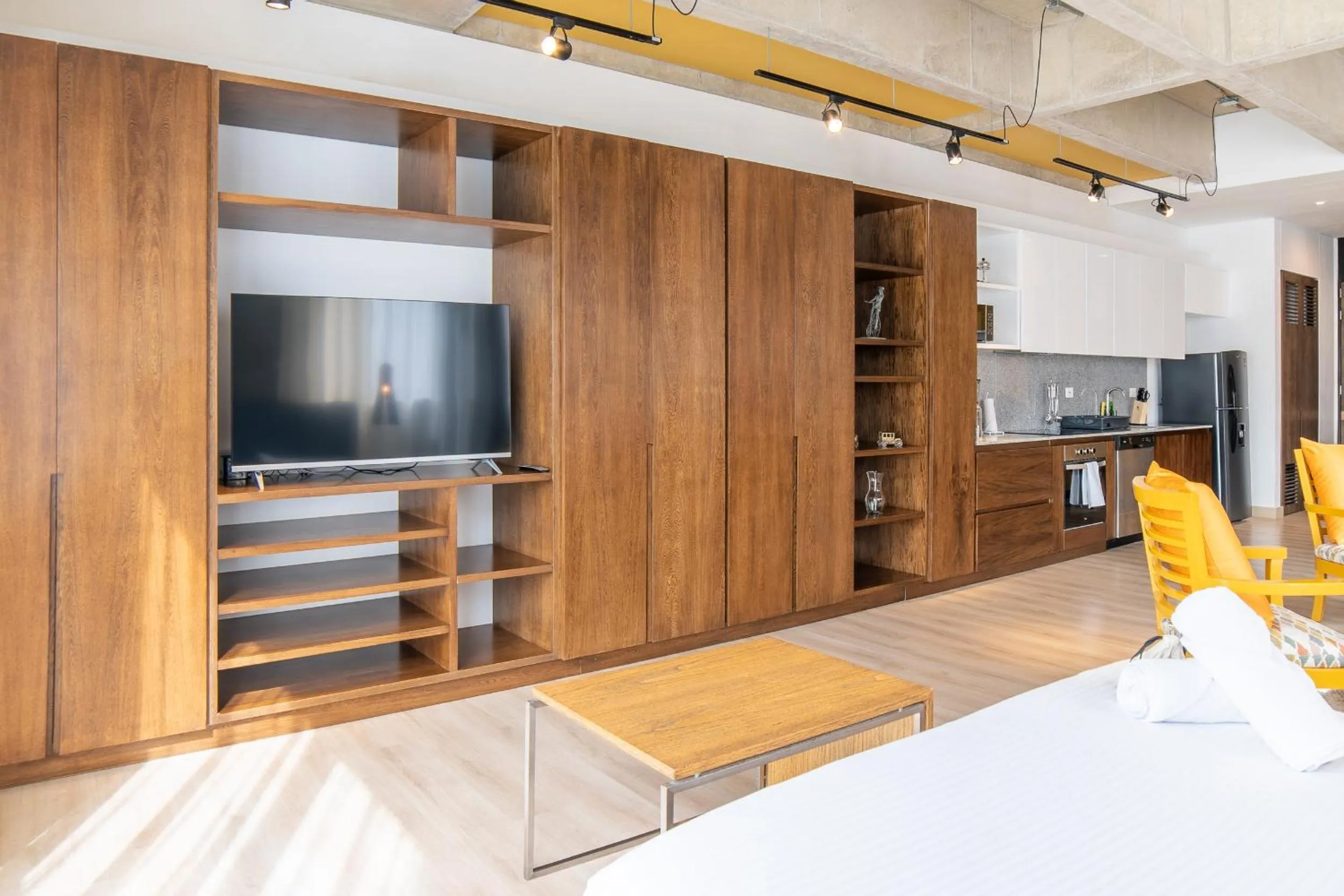 hair dresser in Canvas By Wynwood House