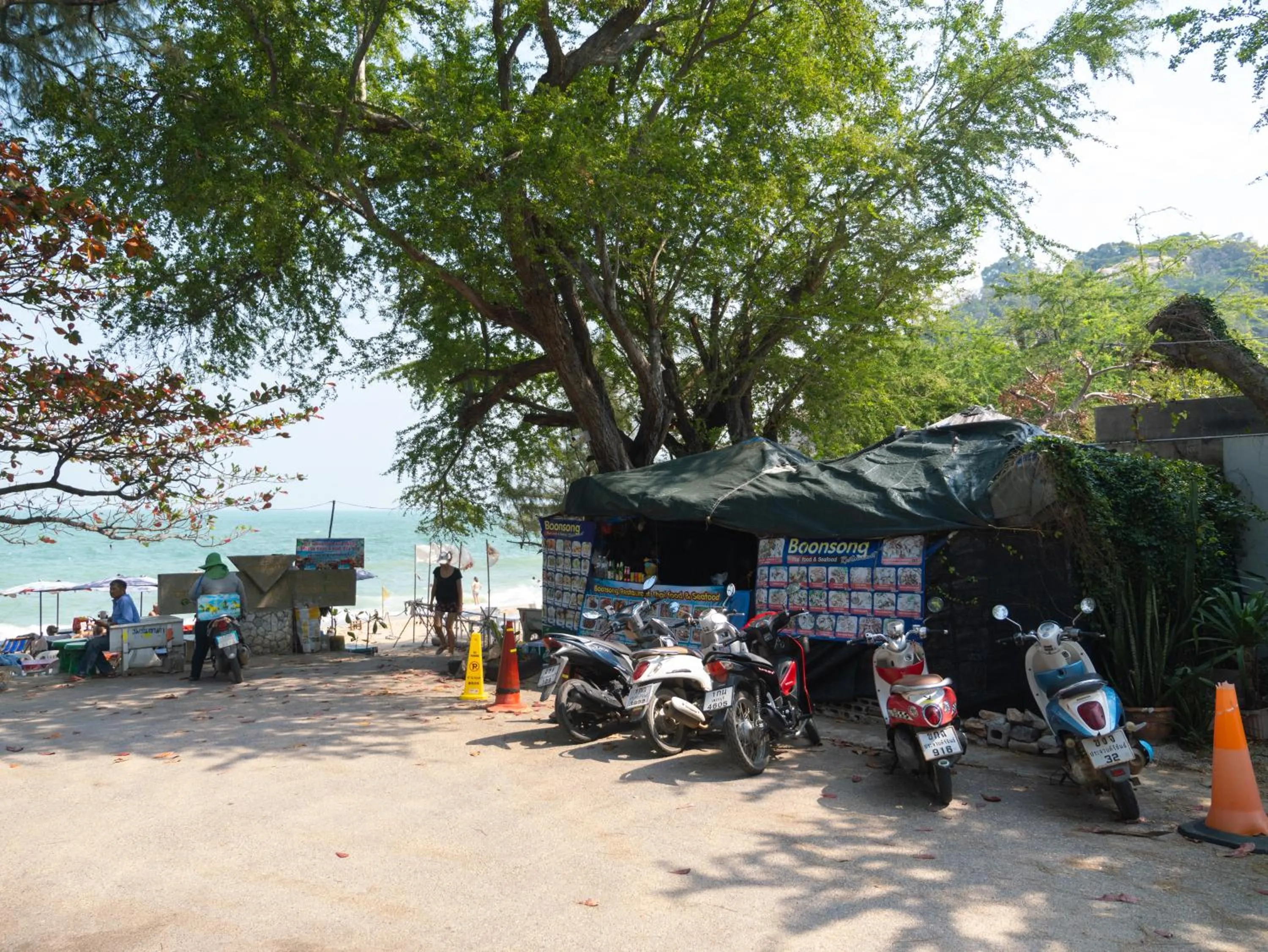 Day in Boonsong Guest House