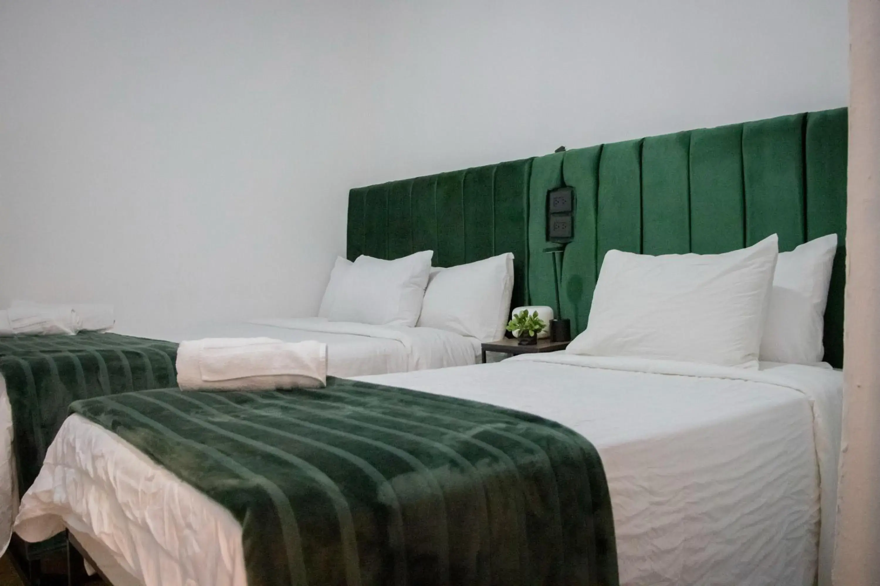 Standard Triple Room in Collection O Patio Zaragoza Standard Triple Room in Collection O Patio Zaragoza