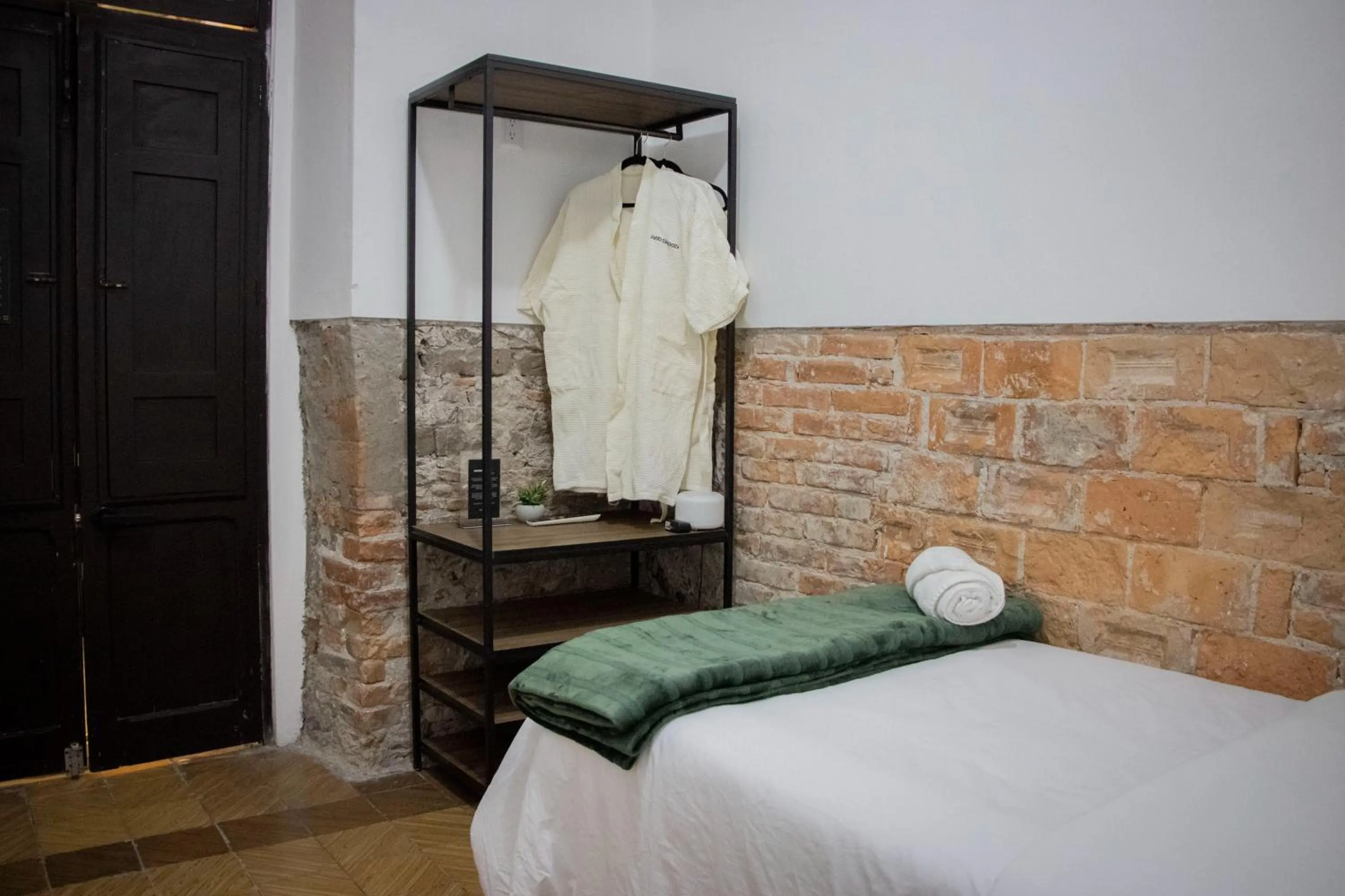 Bedroom, Bed in Collection O Patio Zaragoza