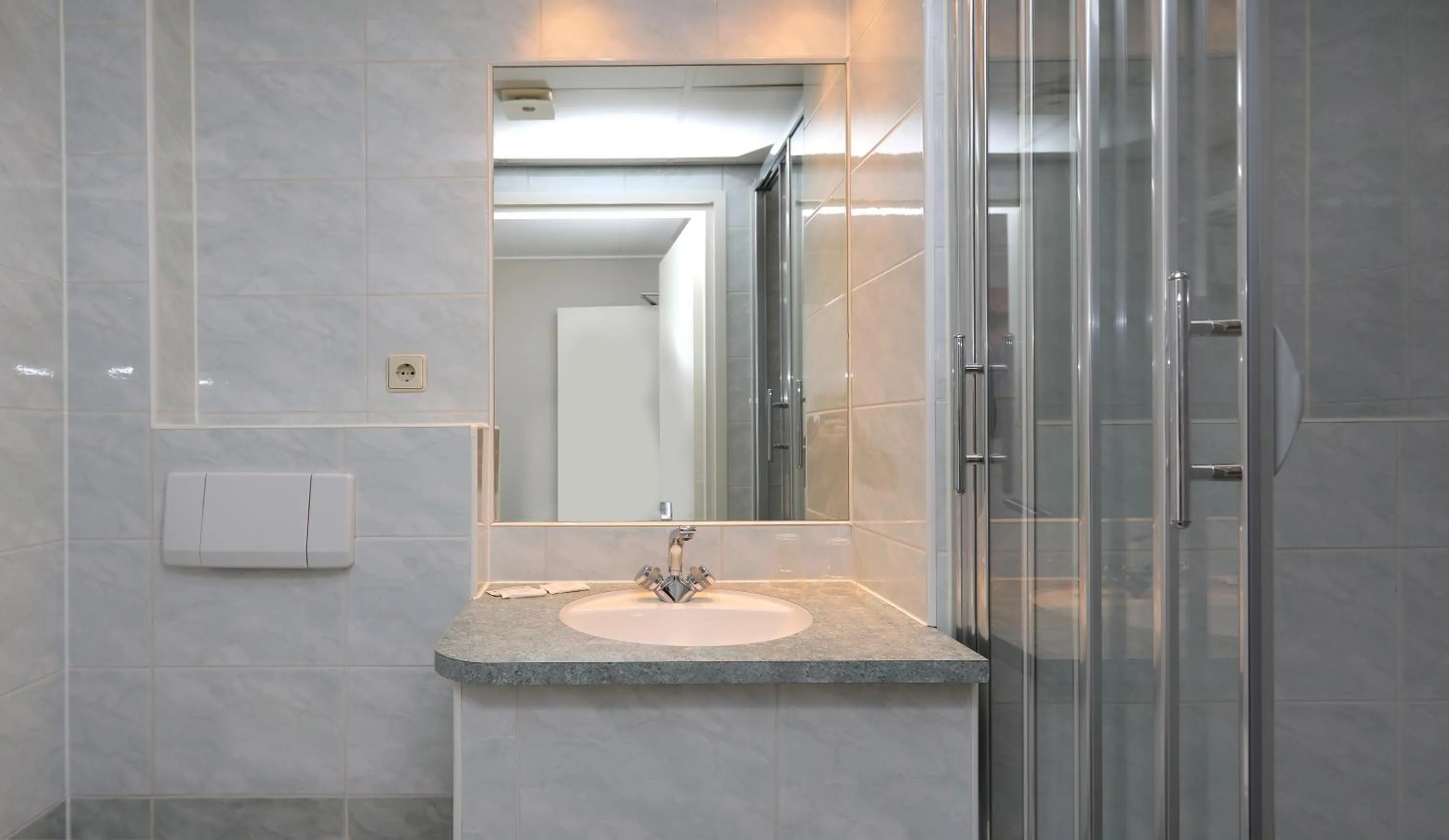 Hotel Cafe Restaurant Van Den Hogen