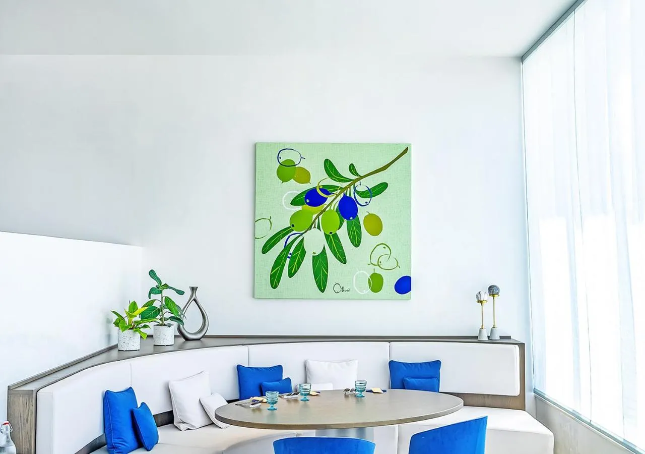 Restaurant/places to eat in SANTORINI HOTEL&VILLAS MIYAKOJIMA