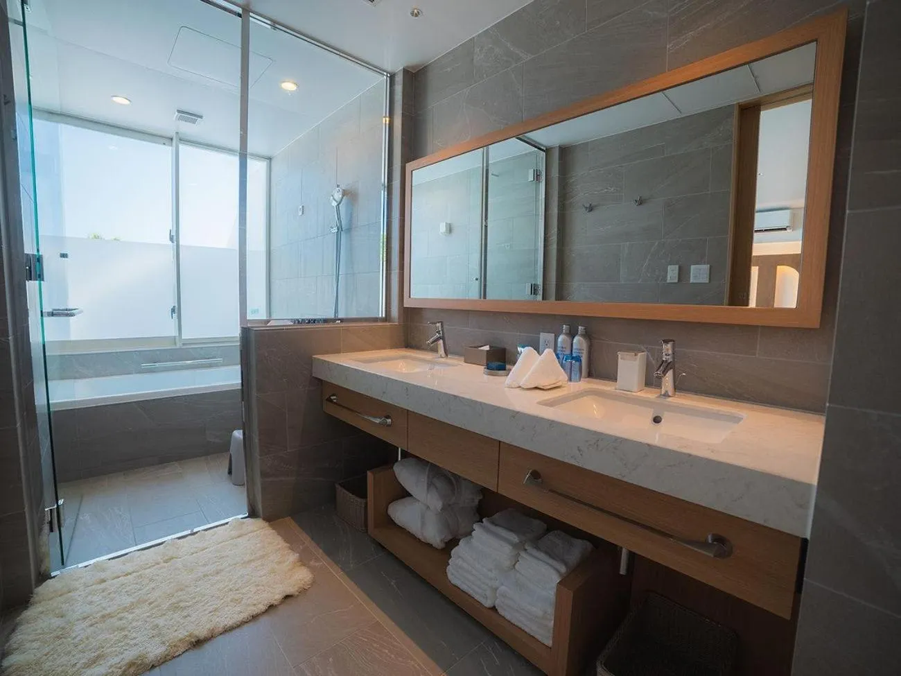 Bathroom in SANTORINI HOTEL&VILLAS MIYAKOJIMA