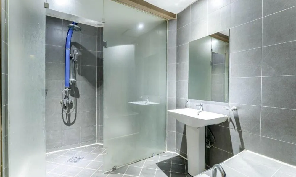 Shower in Dongtan BobosHotel