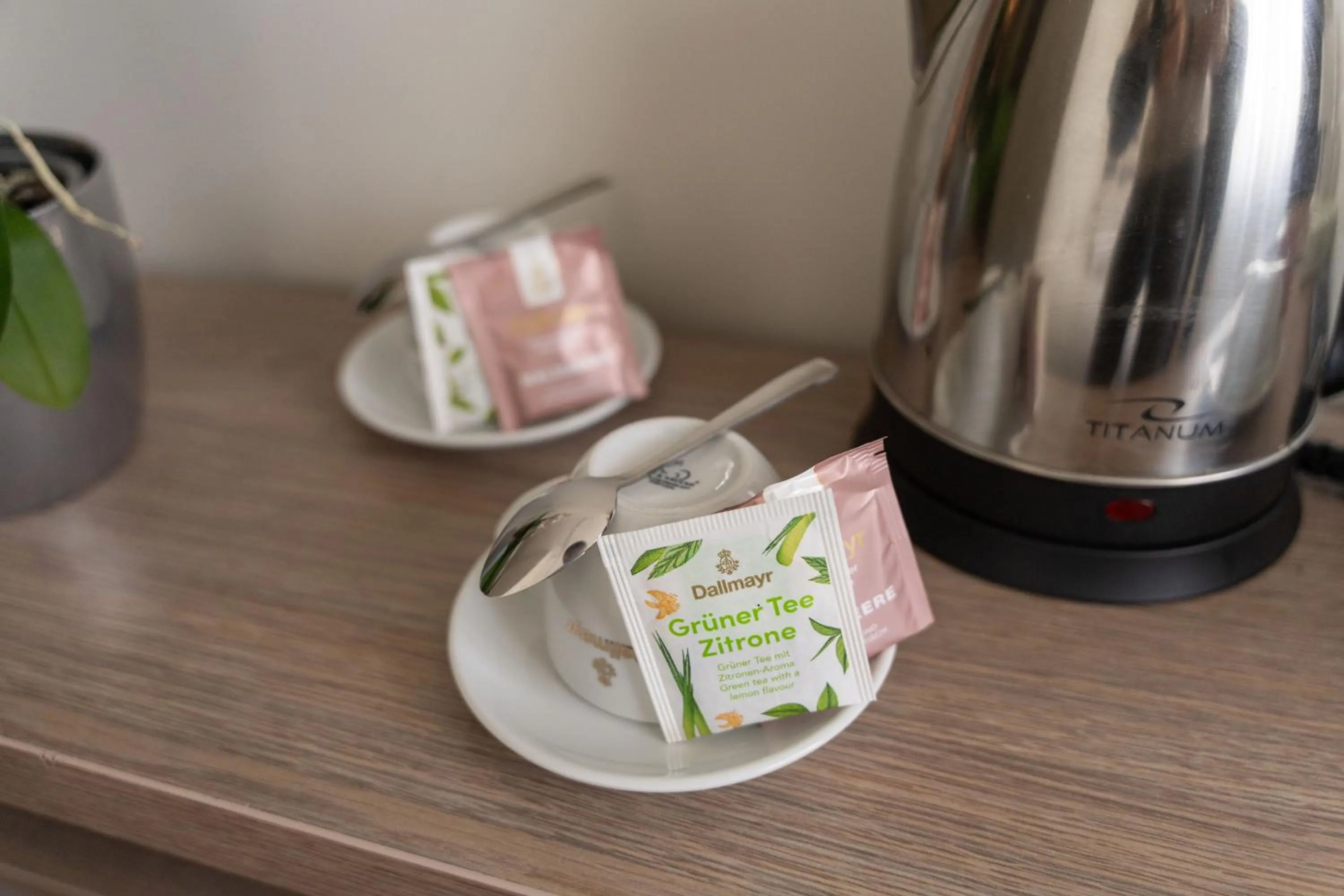 Coffee/tea facilities in Vitta Hotel Superior