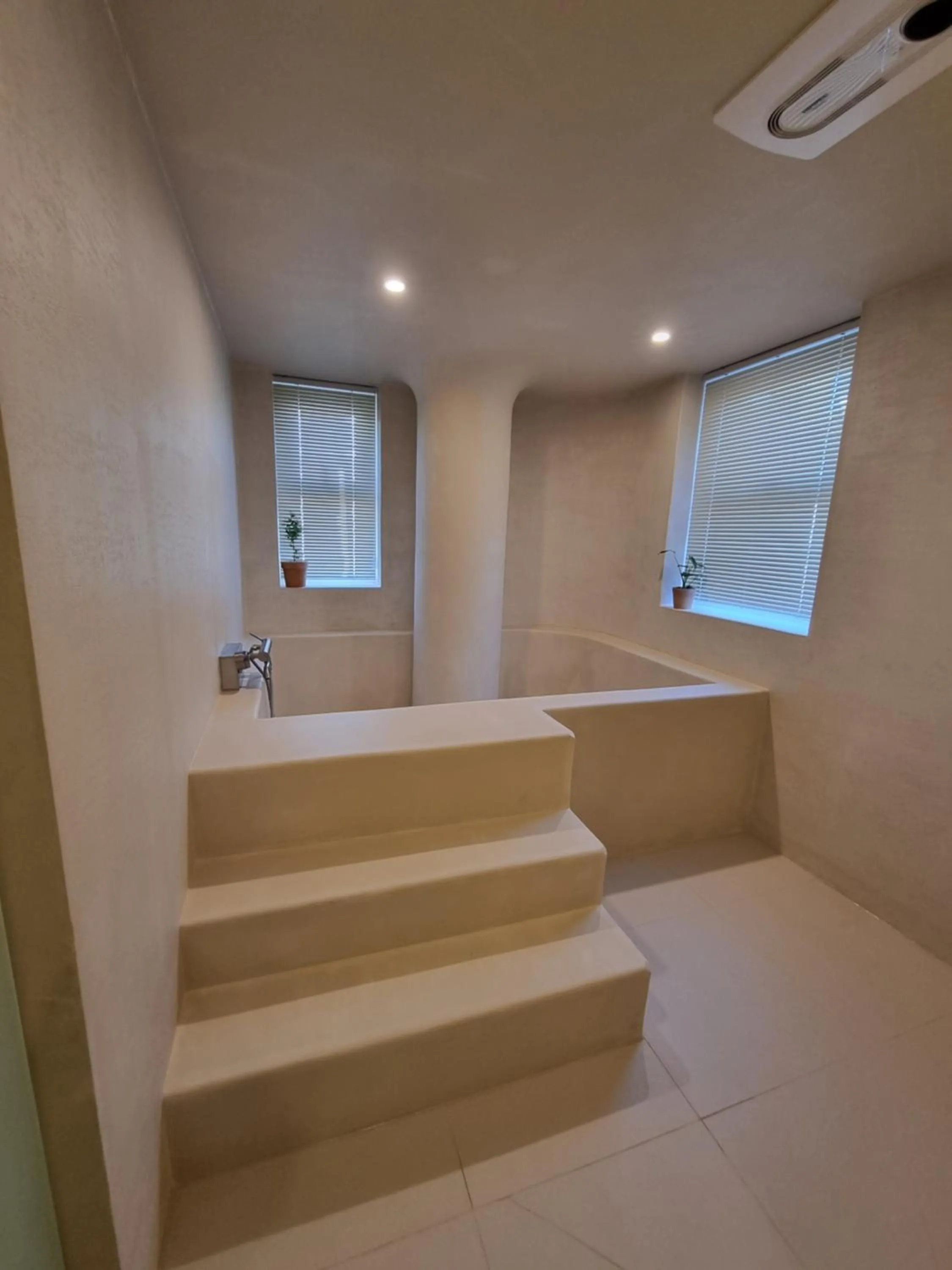 Hot Tub in Island Stay