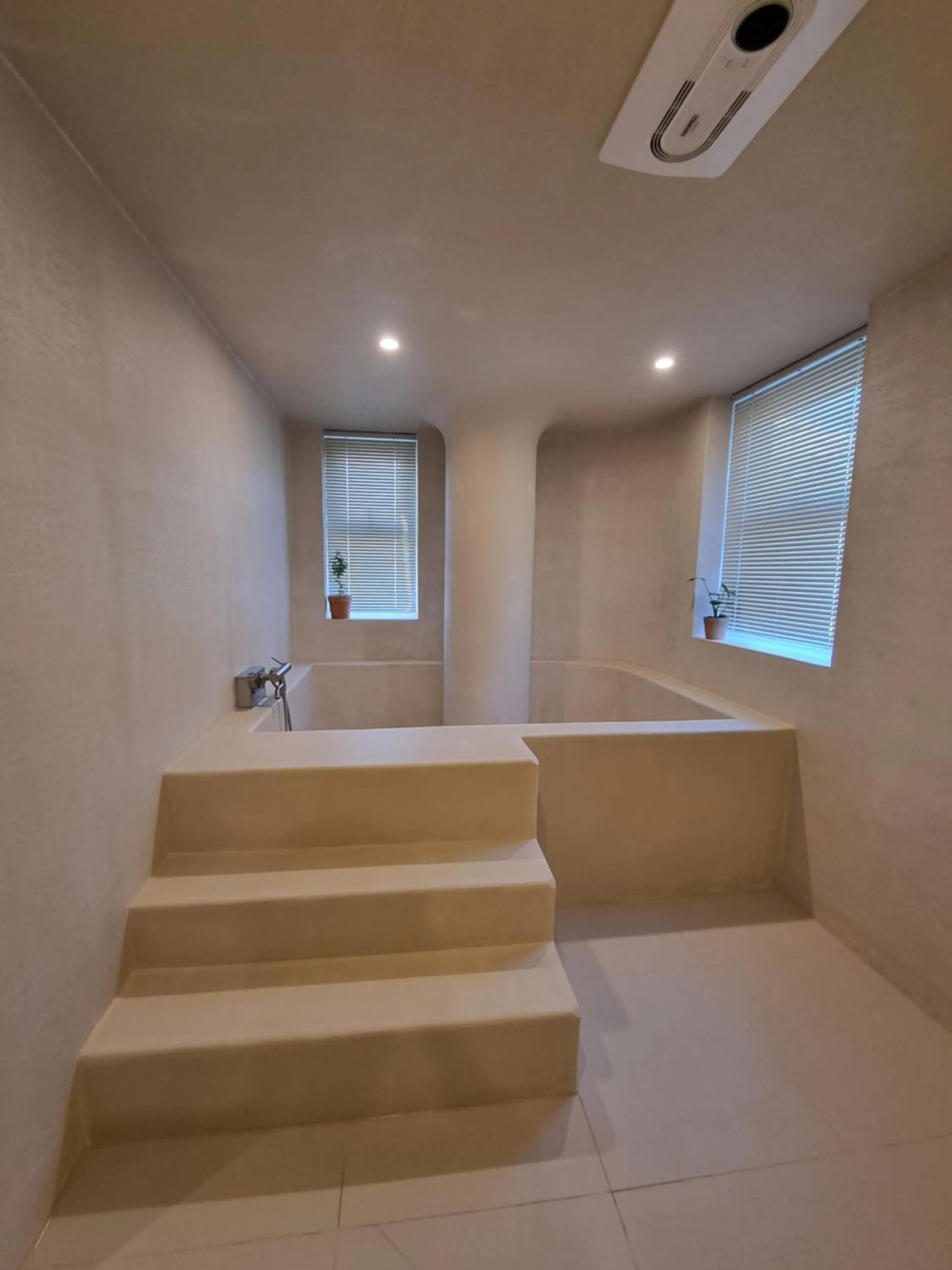 Hot Tub in Island Stay