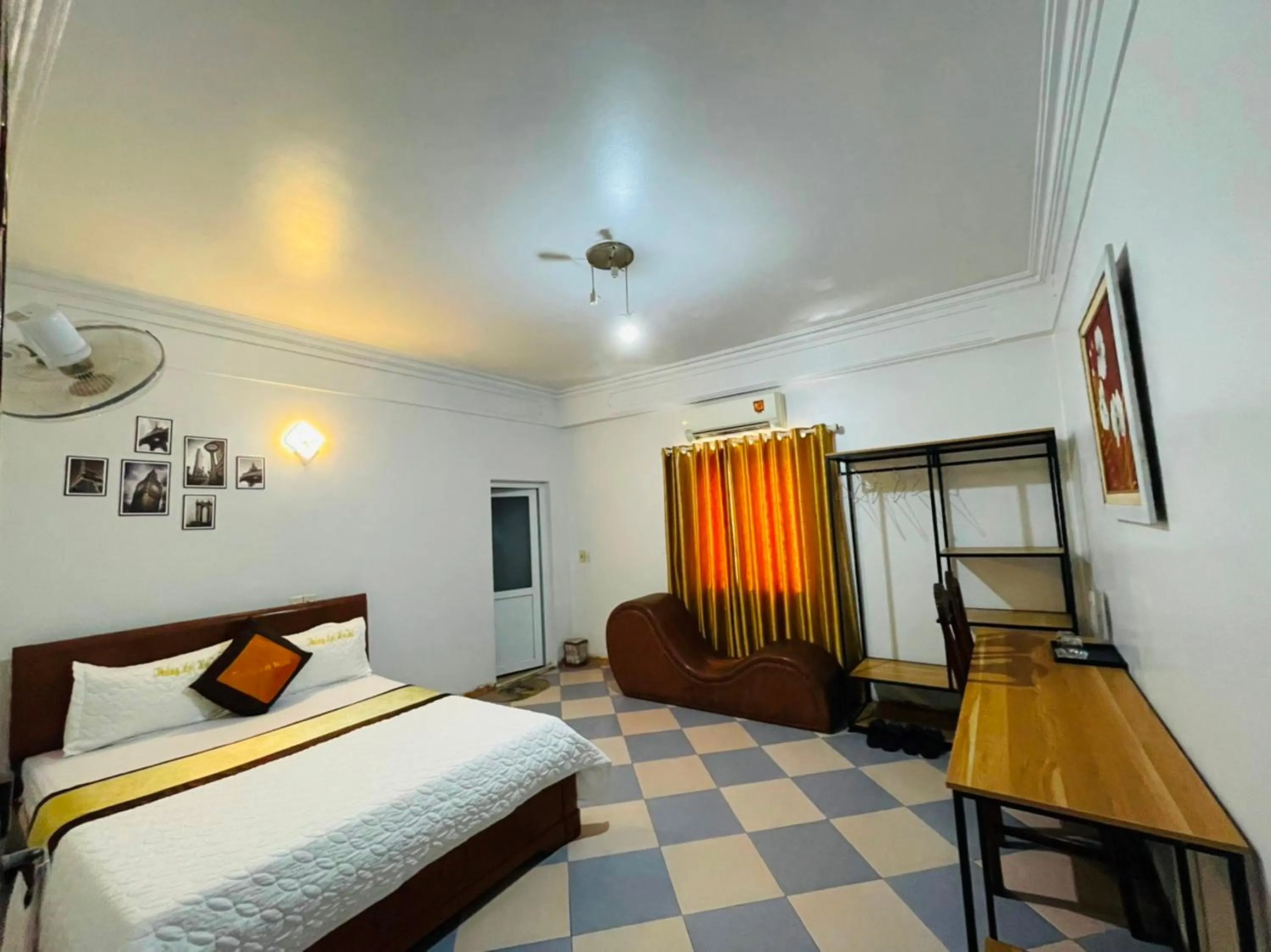 Bedroom, Bed in Thắng Lợi Hotel