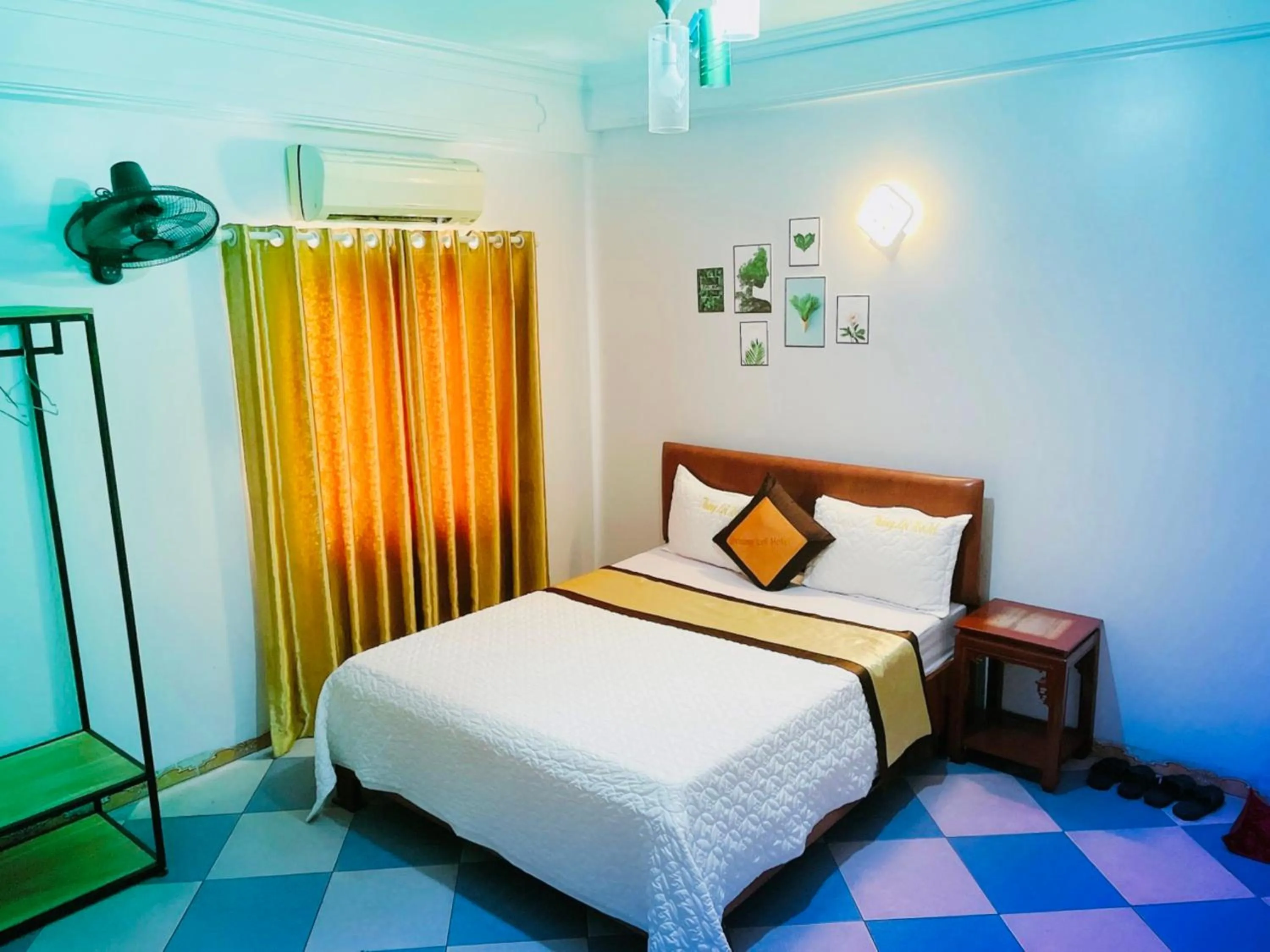 Bedroom, Bed in Thắng Lợi Hotel