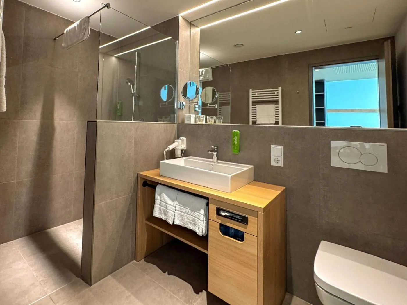 Bathroom in JUFA Hotel Bernkastel-Kues
