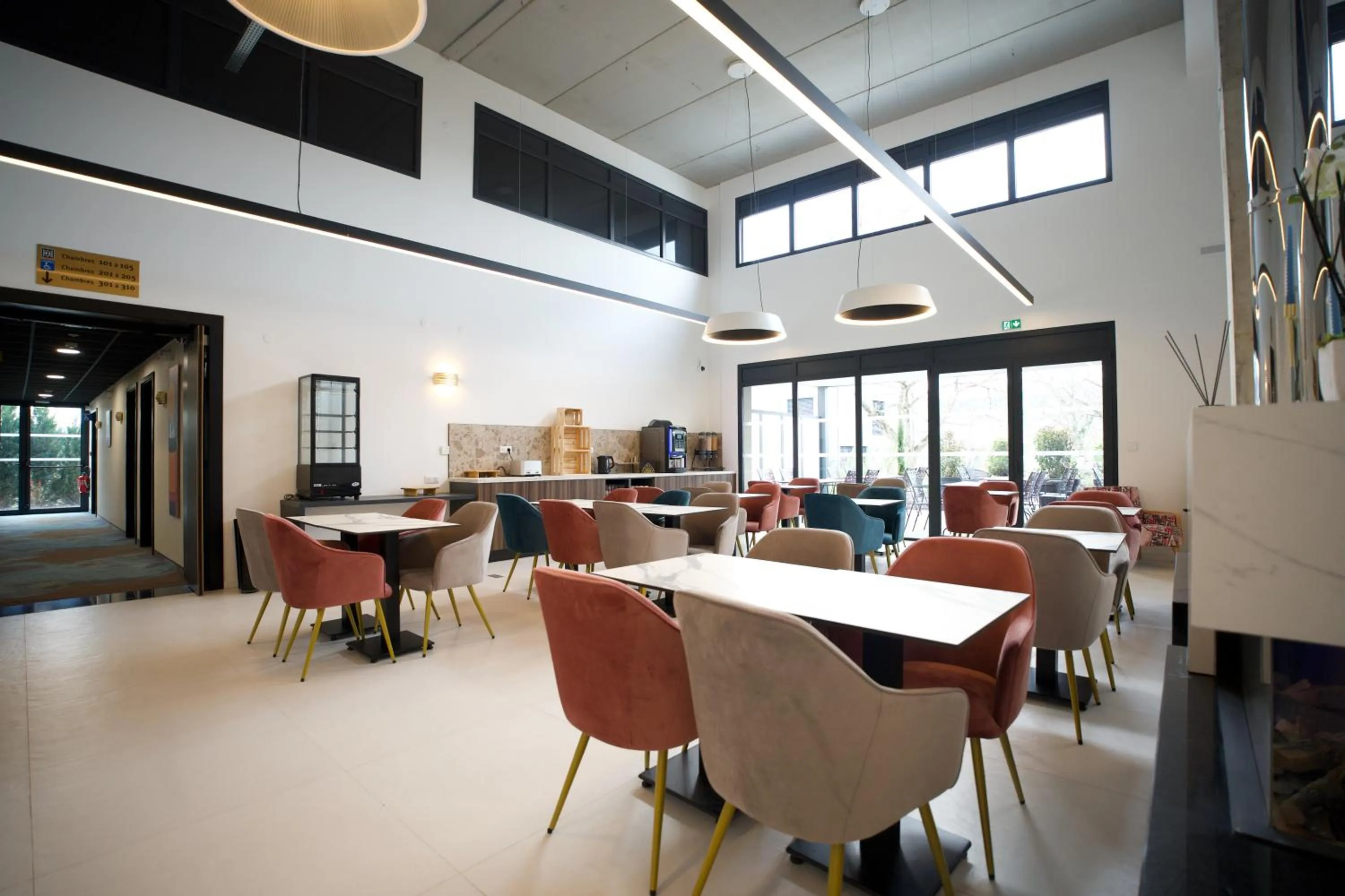 Banquet/Function facilities in Arrow Hôtel