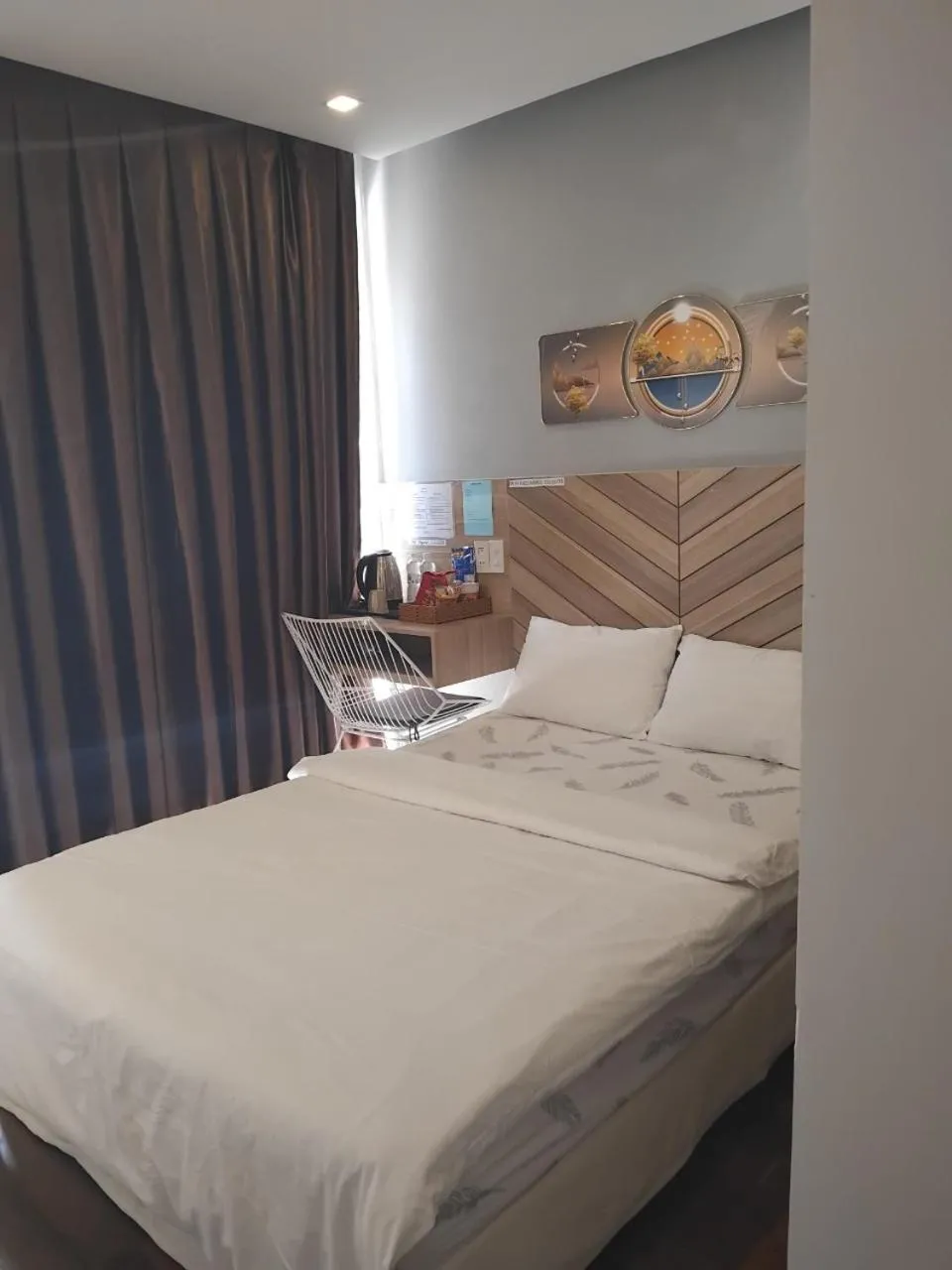 Bed in Vindy House