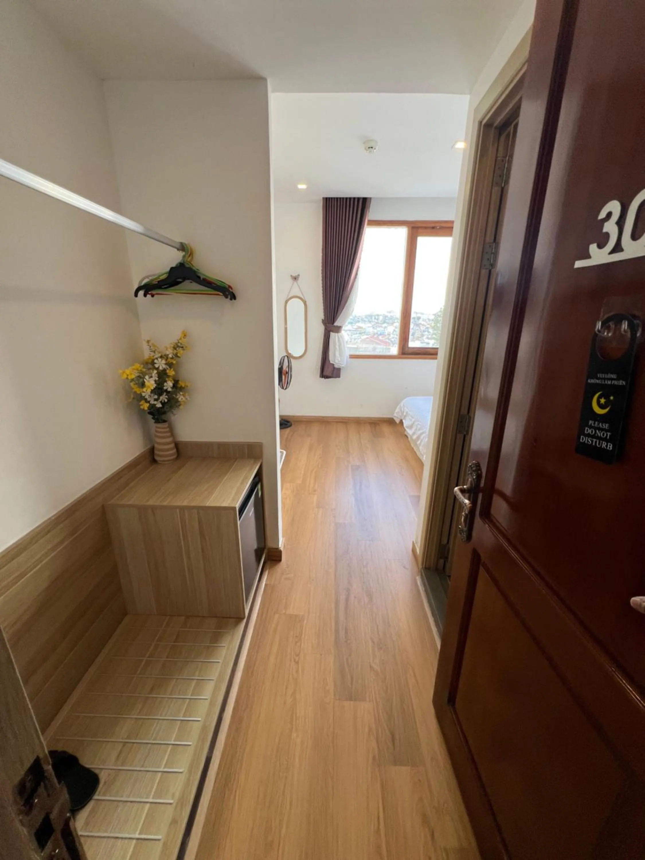 wardrobe in Vindy House