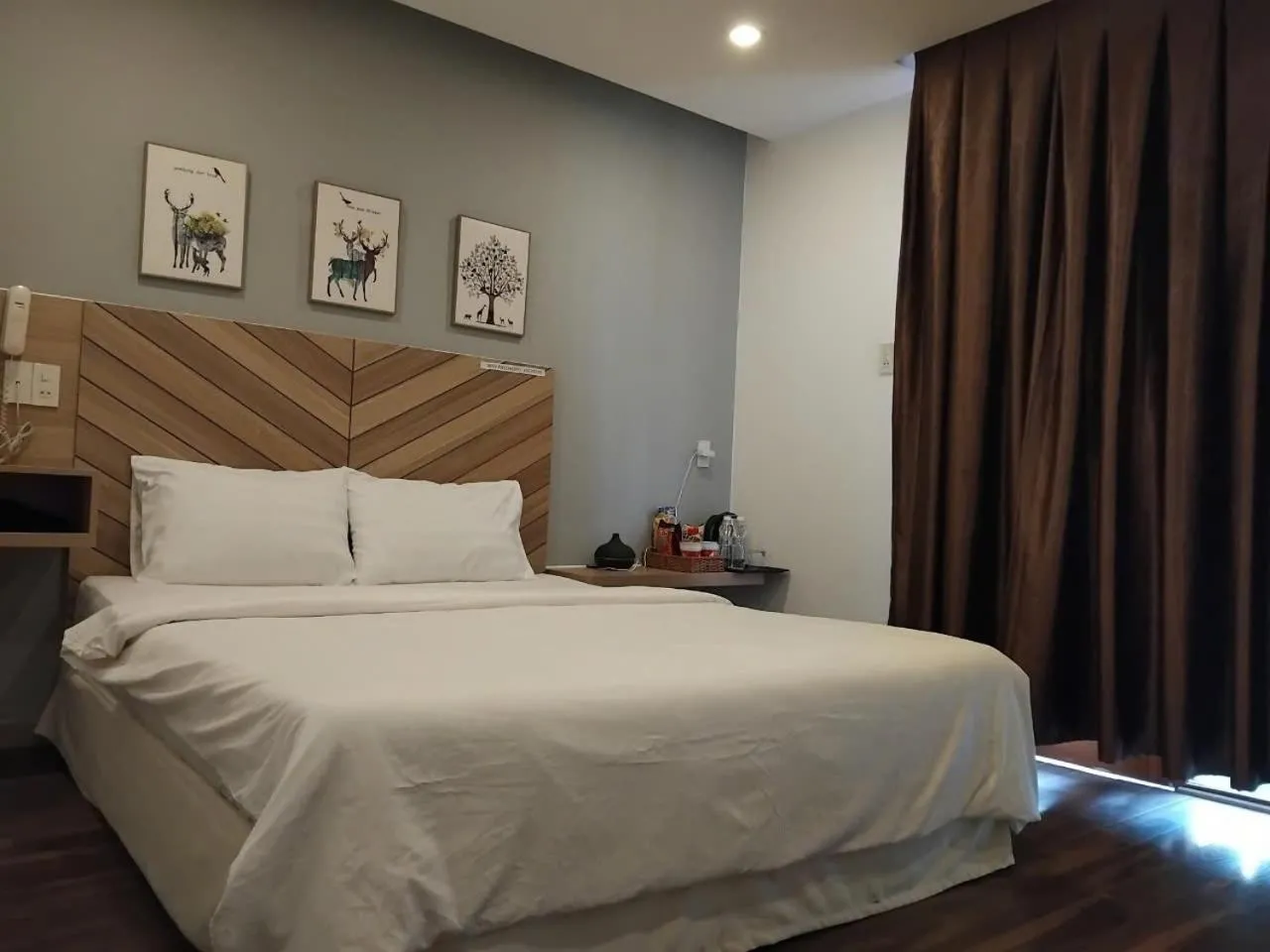 Bed in Vindy House